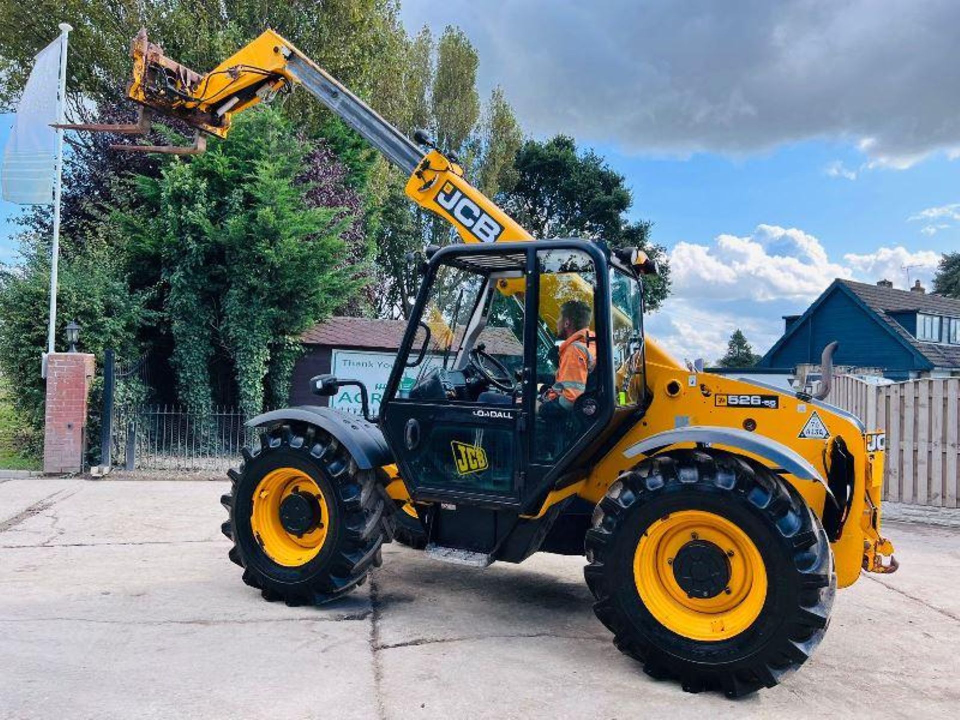 JCB 526-56 4WD TELEHANDLER *AG-SPEC, YEAR 2013* C/W PICK UP HITCH - Image 10 of 15