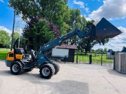 GIANT V6004 4WD TELEHANDLER *YEAR 2012, ONLY 1025 HOURS* C/W BUCKET