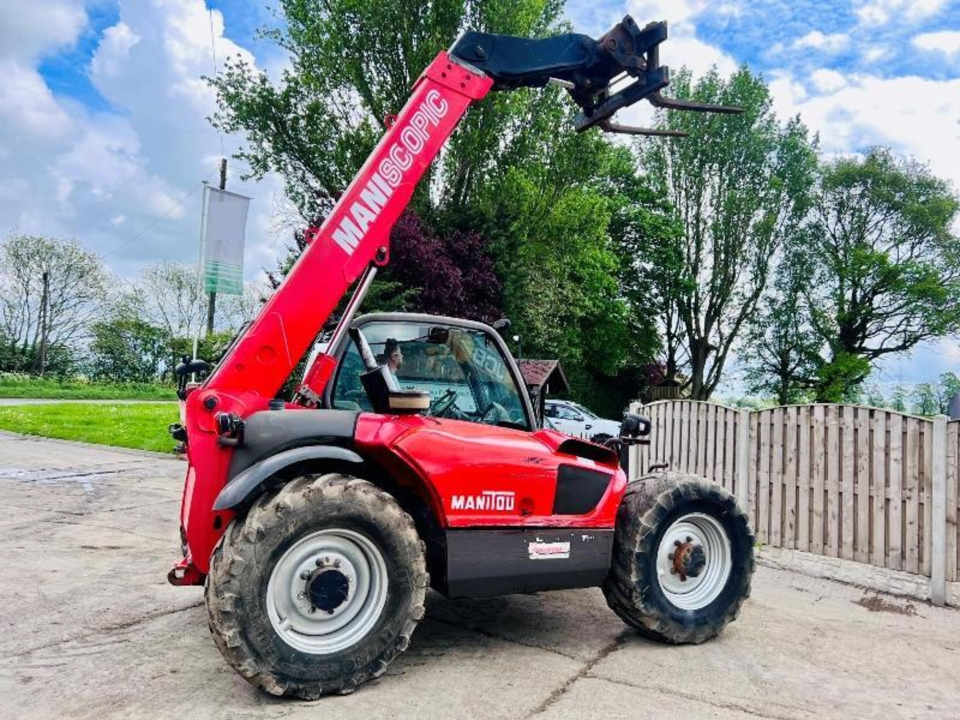 MANITOU MLT630 TURBO 4WD TELEHANDLER * AG-SPEC * C/W PICK UP HITCH - Image 15 of 18