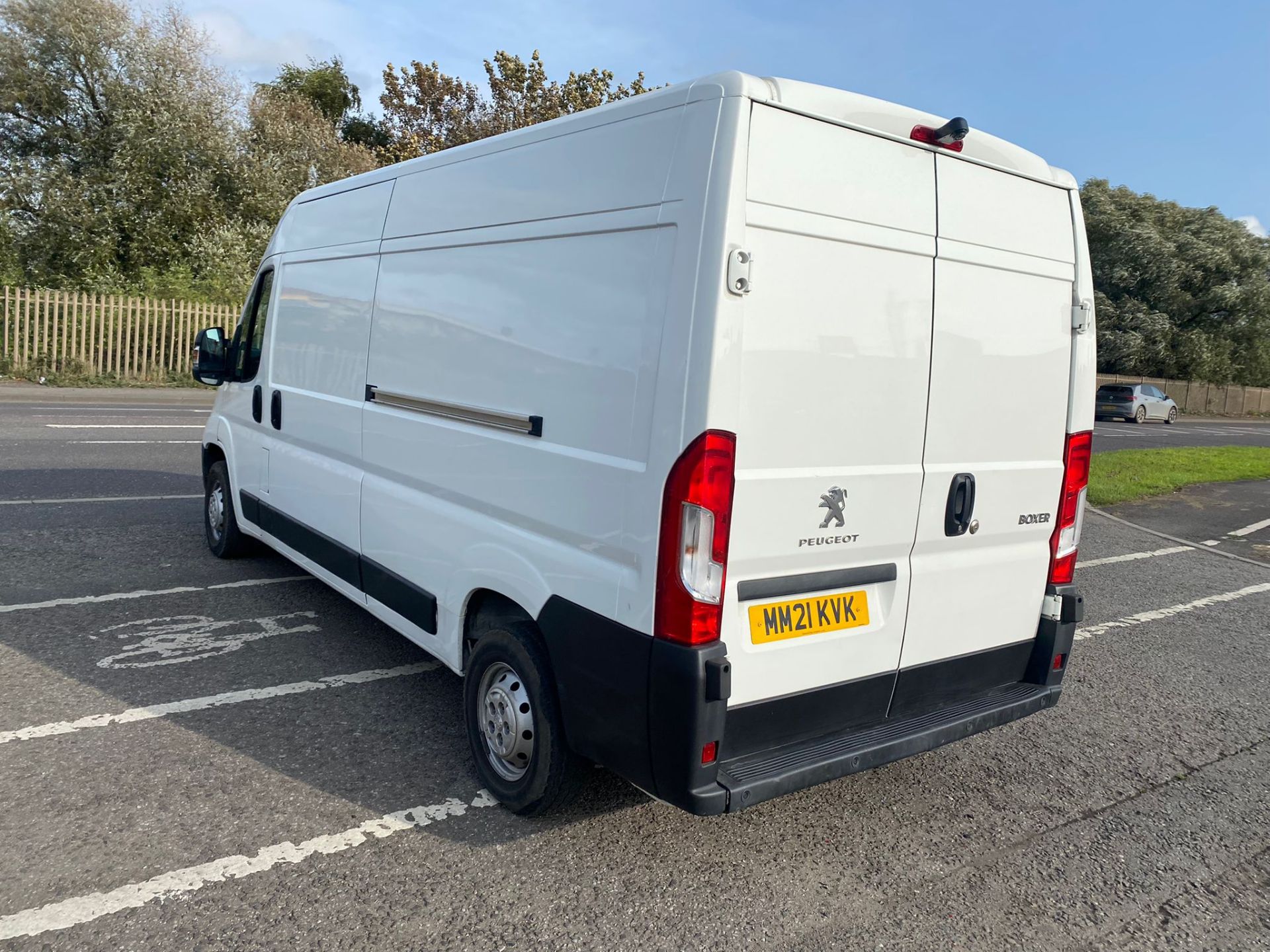 2021 21 PEUGEOT BOXER PROFESSIONAL PANEL VAN - 34K MILES - EURO 6 - AIR CON  - Image 5 of 11