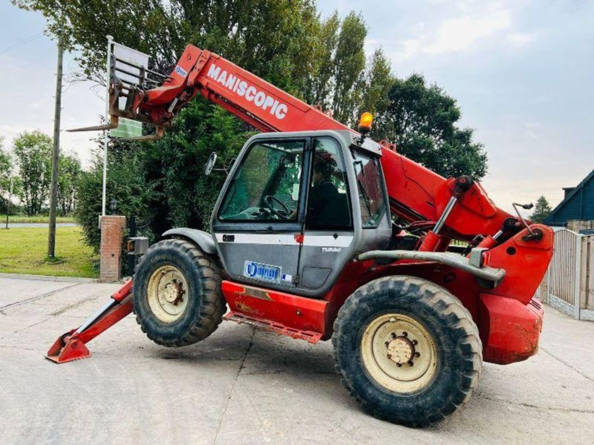 MANITOU MT1337SL 4WD TELEHANDLER *13 METER REACH* C/W PALLE TINES - Image 7 of 17