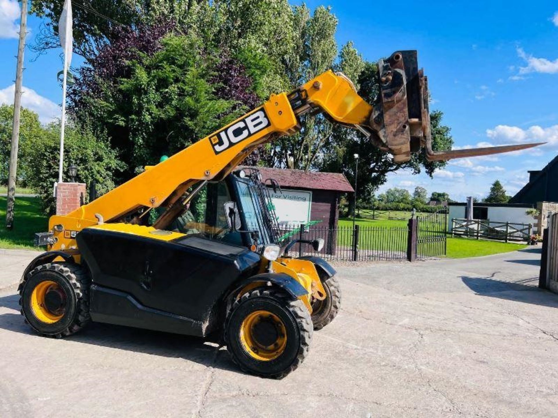 JCB 525-60 HI VIZ 4WD TELEHANDLER *YEAR 2015* - Image 8 of 12