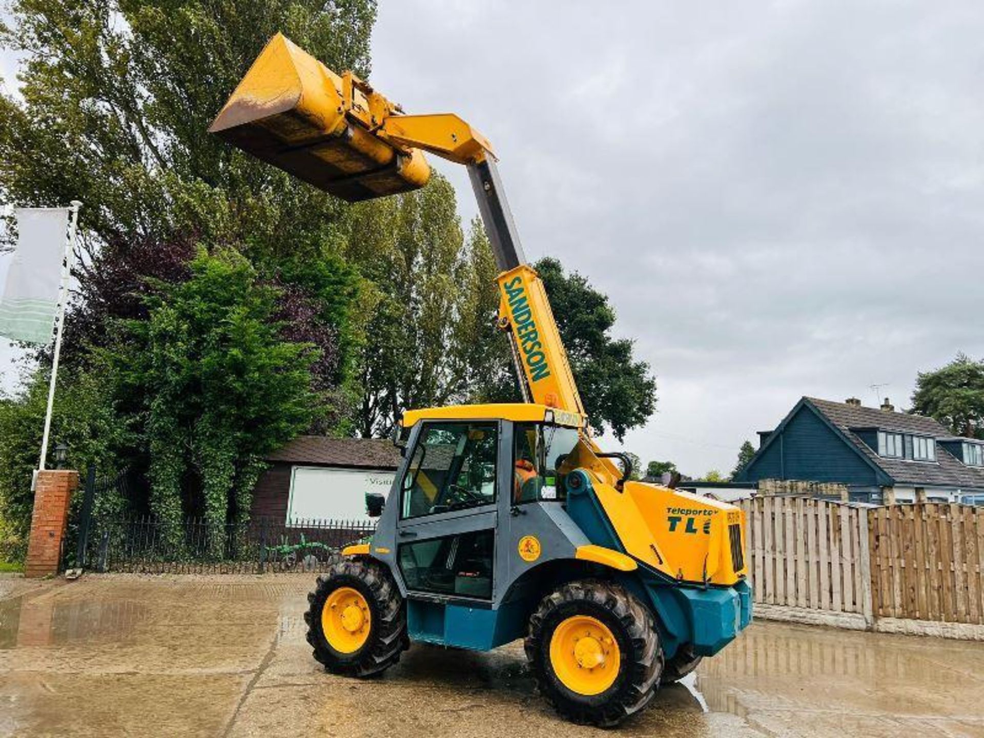 SANDERSON TL6MT 4WD TELEHANDLER *ONLY 2515 HOURS* C/W BUCKET - Image 5 of 11