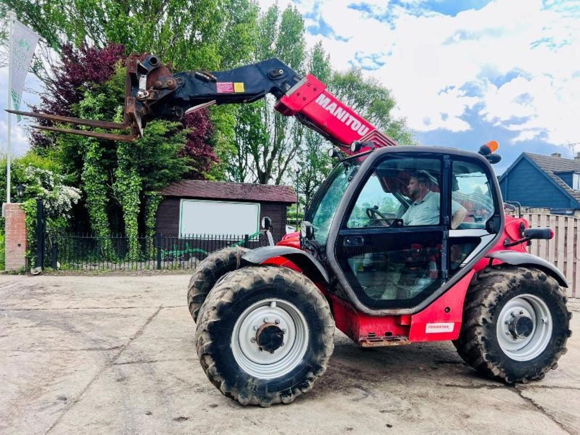 MANITOU MLT630 TURBO 4WD TELEHANDLER * AG-SPEC * C/W PICK UP HITCH - Image 4 of 18