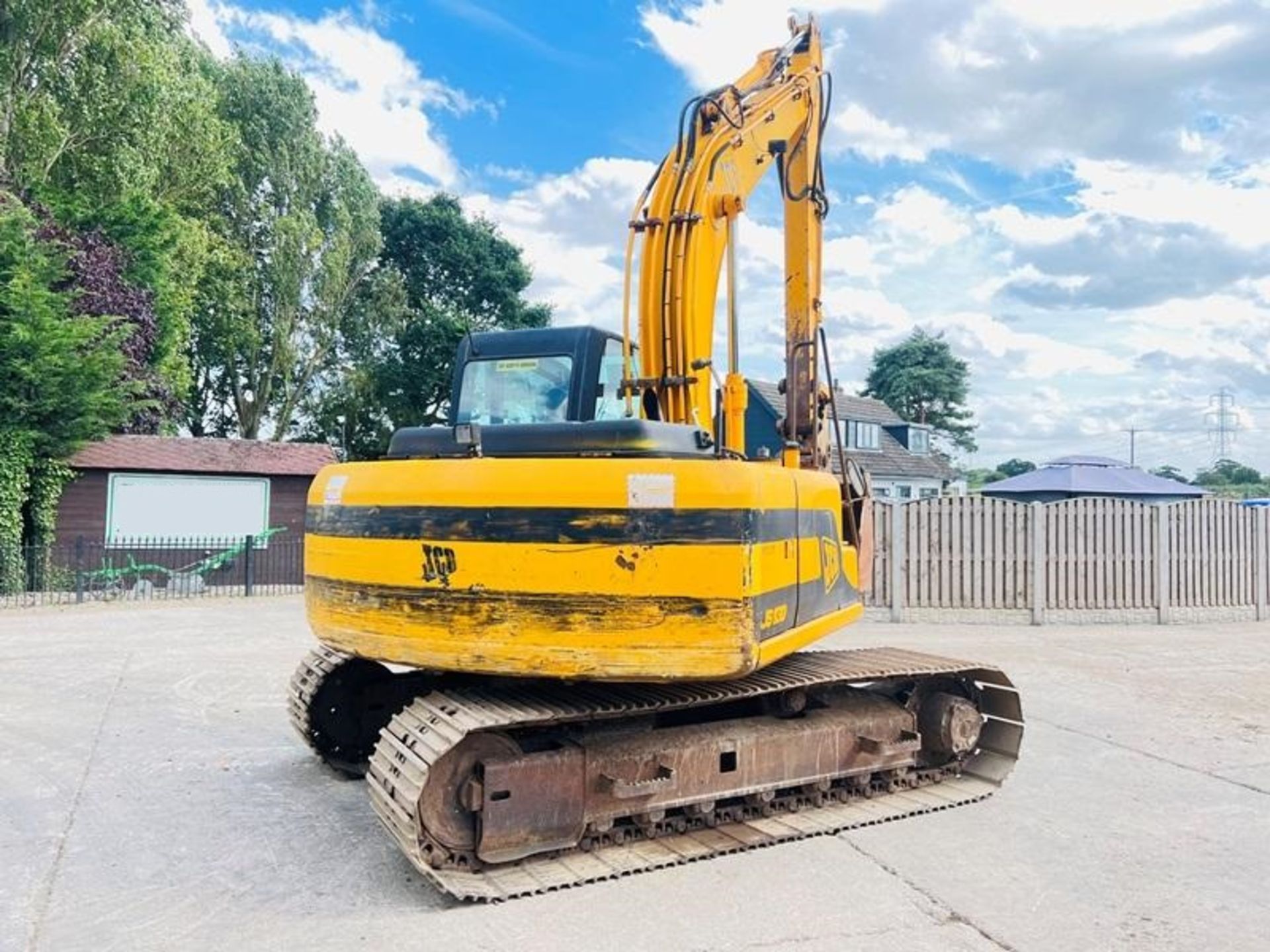 JCB JS130 TRACKED EXCAVATOR C/W QUICK HITCH & BUCKET - Image 4 of 11