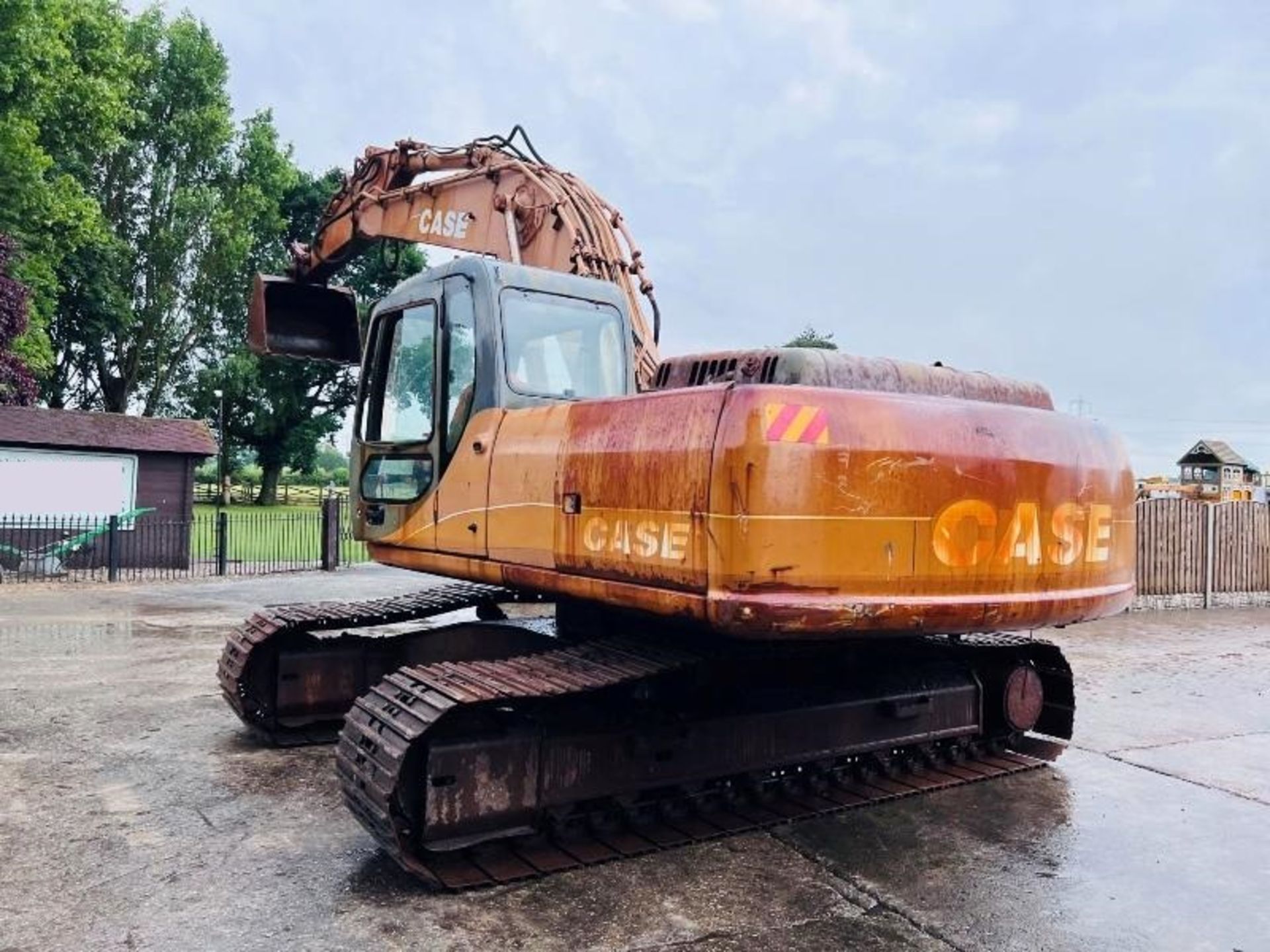 CASE CX210 TRACKED EXCAVATOR C/W ISUZU 6 CYLINDER TURBO ENGINE - Image 6 of 17