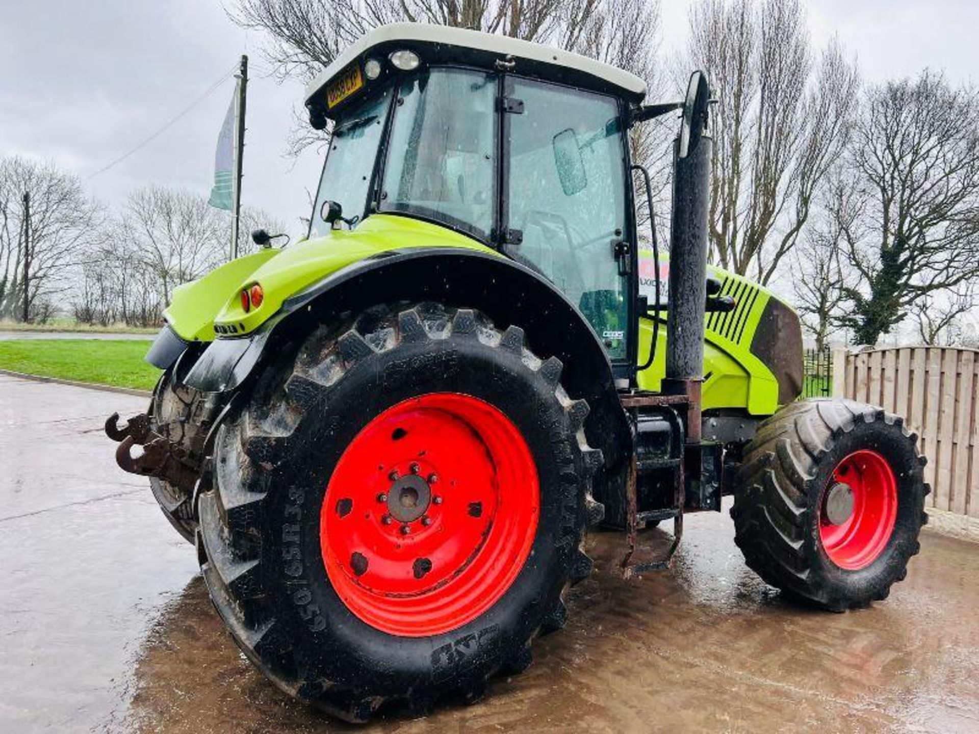 CLAAS AXION 810 4WD TRACTOR * YEAR 2008 * C/W FRONT LINKAGE - Image 5 of 14