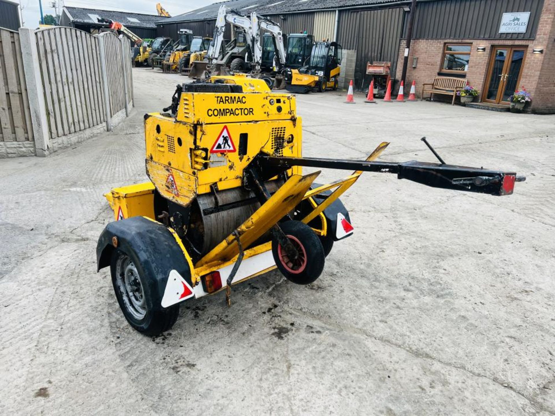 TEREX PEDESTRIAN ROLLER C/W SINGLE AXLE TRAILER - Image 3 of 5