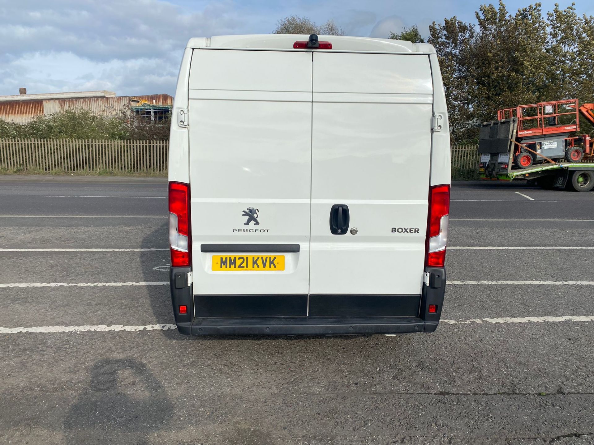 2021 21 PEUGEOT BOXER PROFESSIONAL PANEL VAN - 34K MILES - EURO 6 - AIR CON - Image 6 of 11