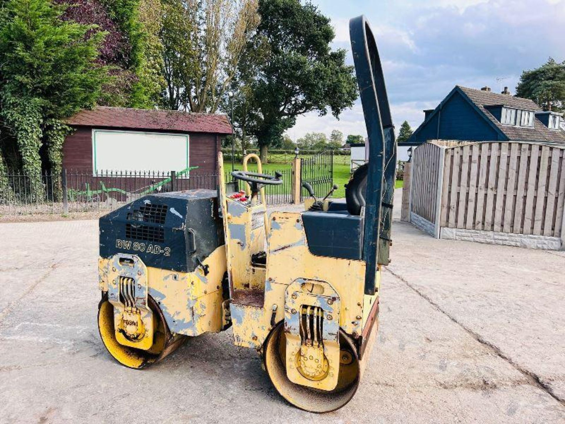 BOMAG BW80 AD-2 DOUBLE DRUM ROLLER C/W ROLE BAR & KUBOTA ENGINE  - Image 7 of 8