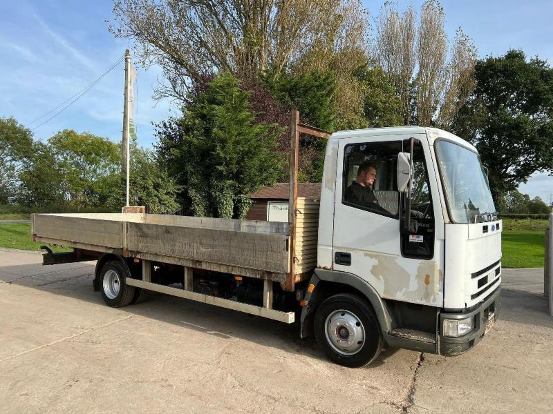 IVECO CARGO CGR75E15 4X2 FLAT BED LORRY C/W DROP SIDE BODY
