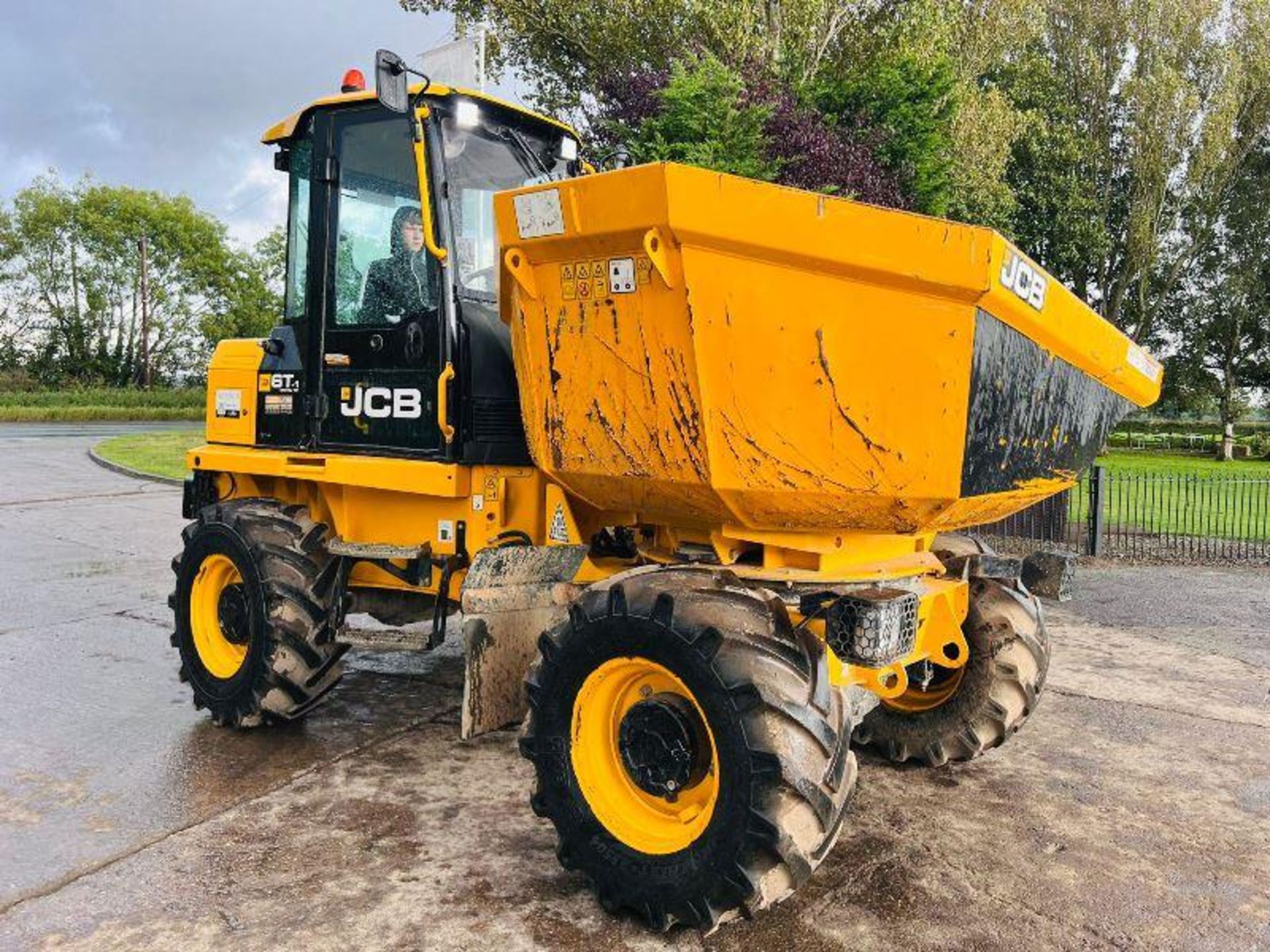 JCB 6ST 4WD DUMPER *YEAR 2018, 2406 HOURS* C/W FULLY GLAZED CABIN - Bild 11 aus 17