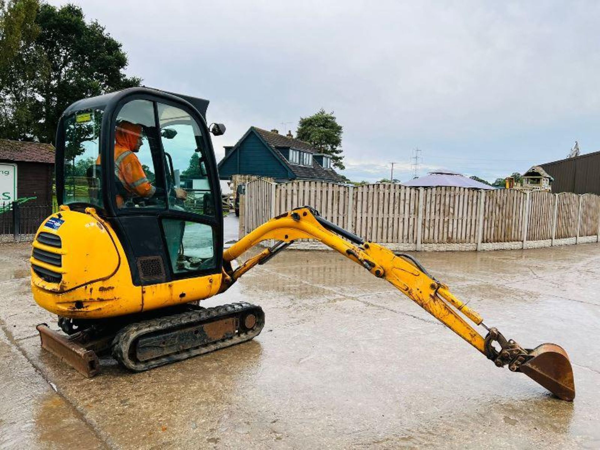 JCB 8018 TRACKED EXCAVATOR *2666 HOURS* C/W EXPANDING TRACKS & QUICK HITCH - Image 5 of 14