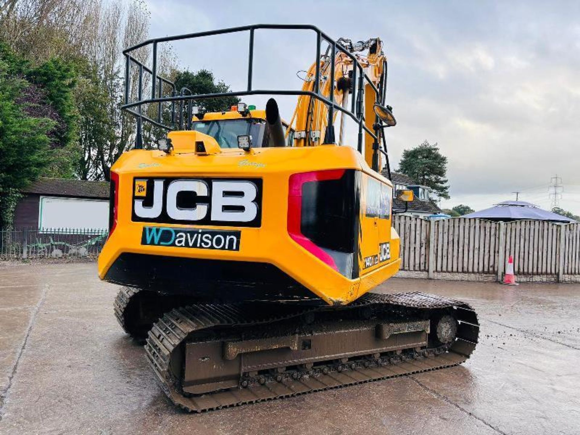 JCB 140XLC TRACKED EXCAVATOR *YEAR 2020, 3186 HOURS* C/W QUICK HITCH - Image 2 of 19