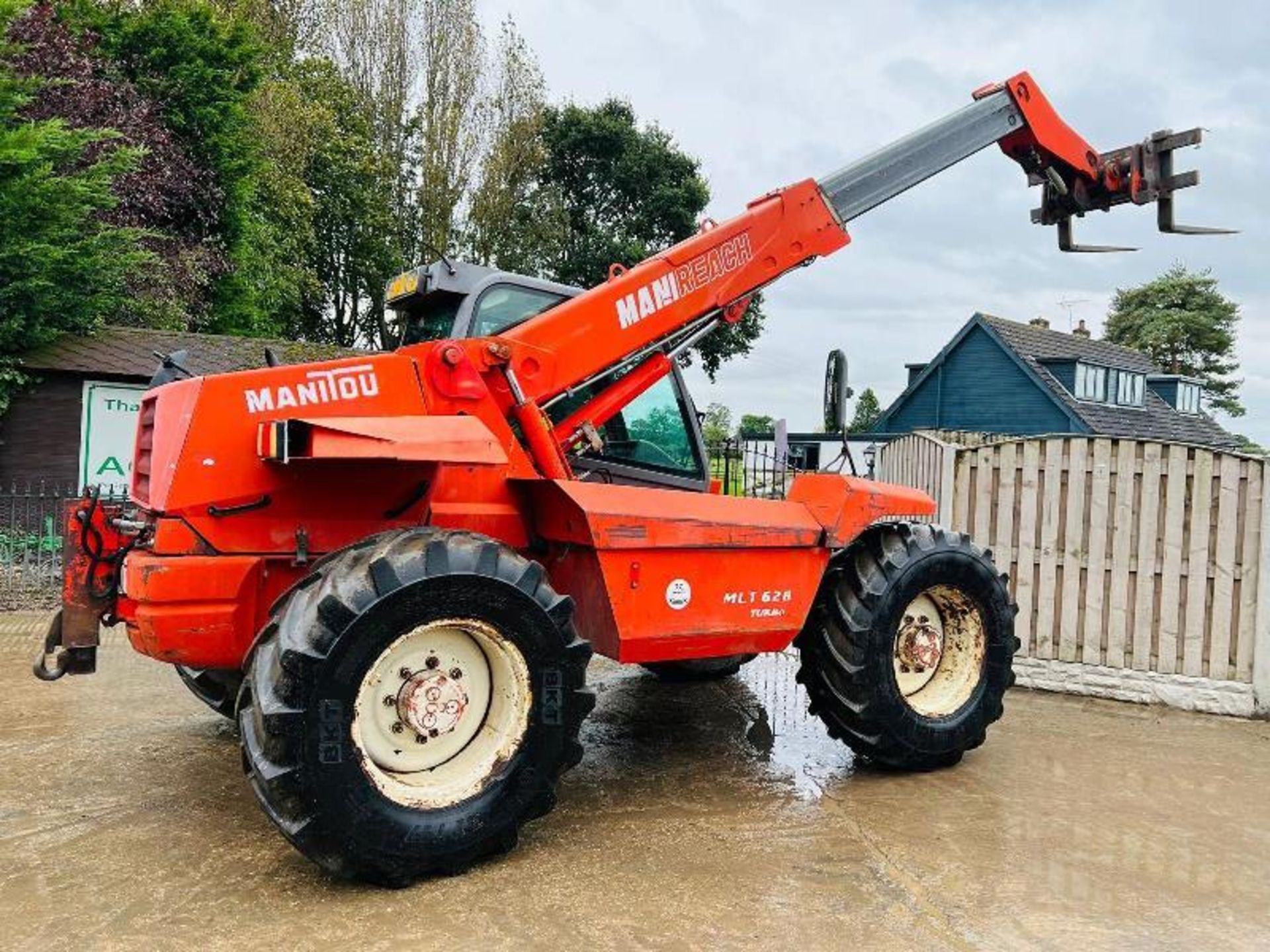 MANITOU MLT628T 4WD TELEHANDLER *AG-SPEC* C/W PICK UP HITCH - Image 5 of 15