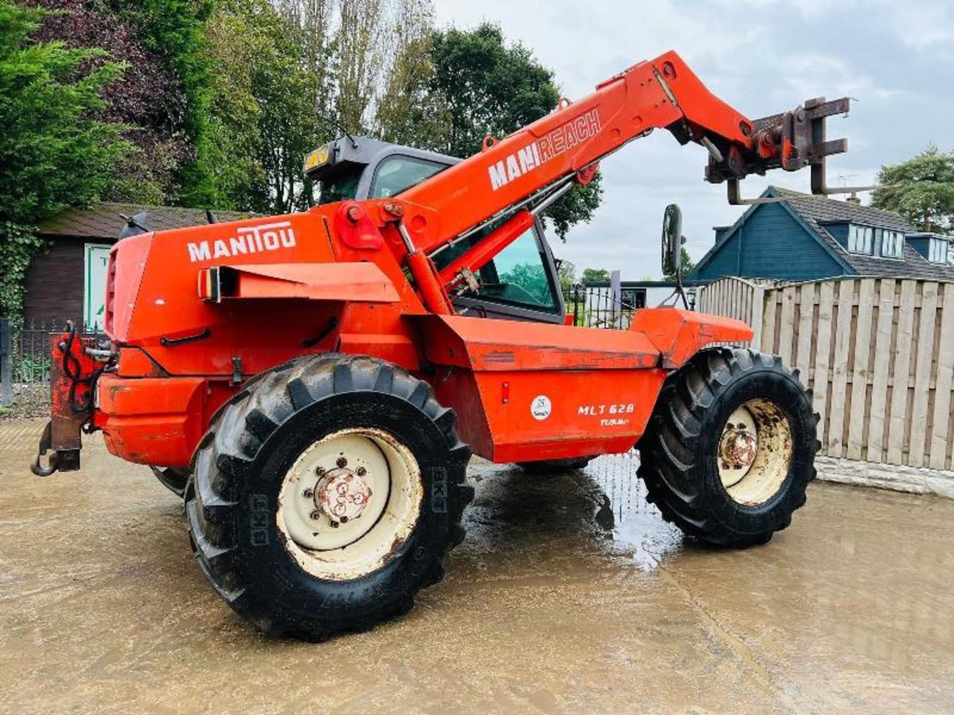 MANITOU MLT628T 4WD TELEHANDLER *AG-SPEC* C/W PICK UP HITCH - Image 11 of 15