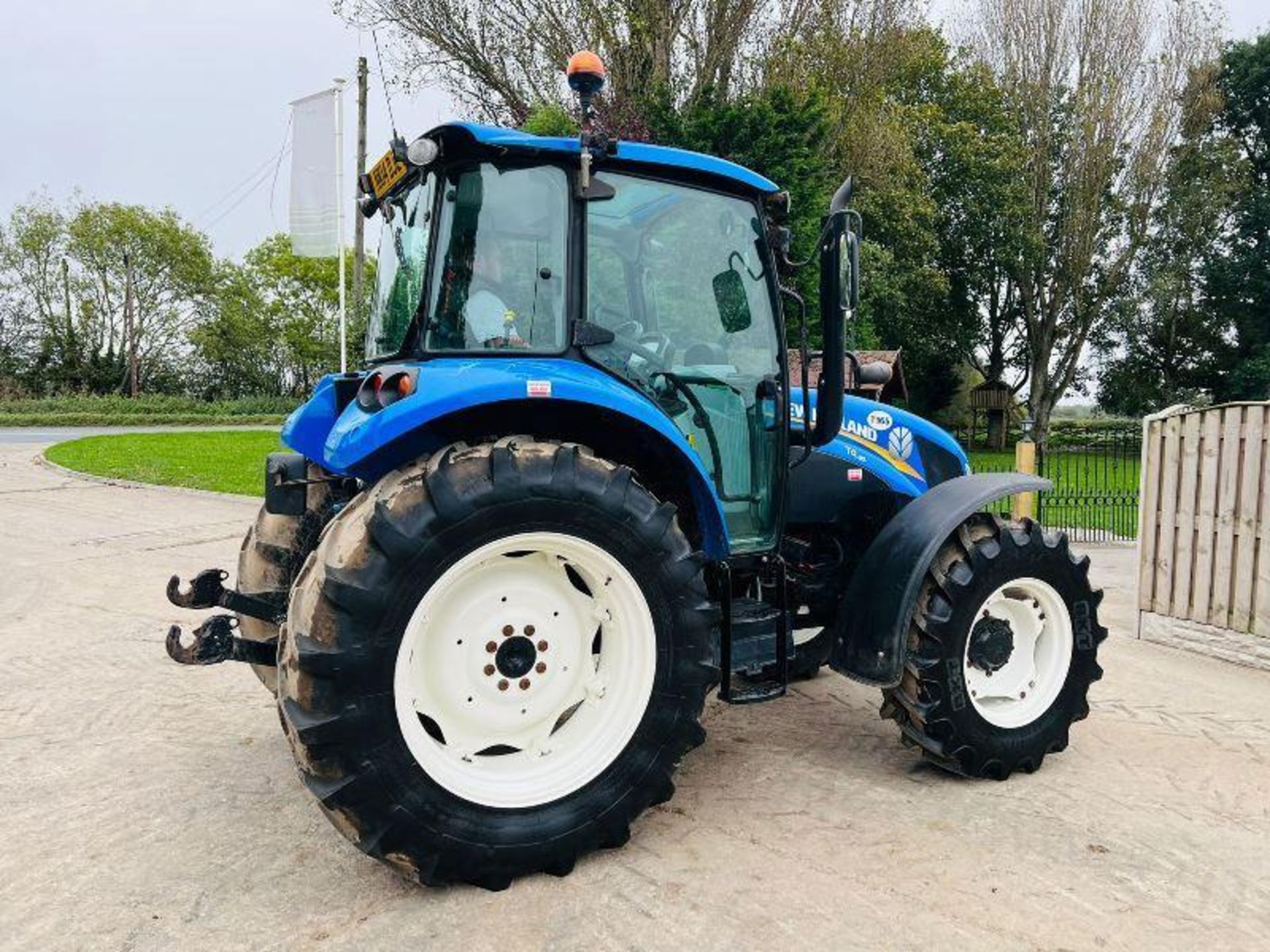 NEW HOLLAND T4-95 4WD TRACTOR *YEAR 2014, ONLY 2909 HOURS* - Bild 17 aus 19