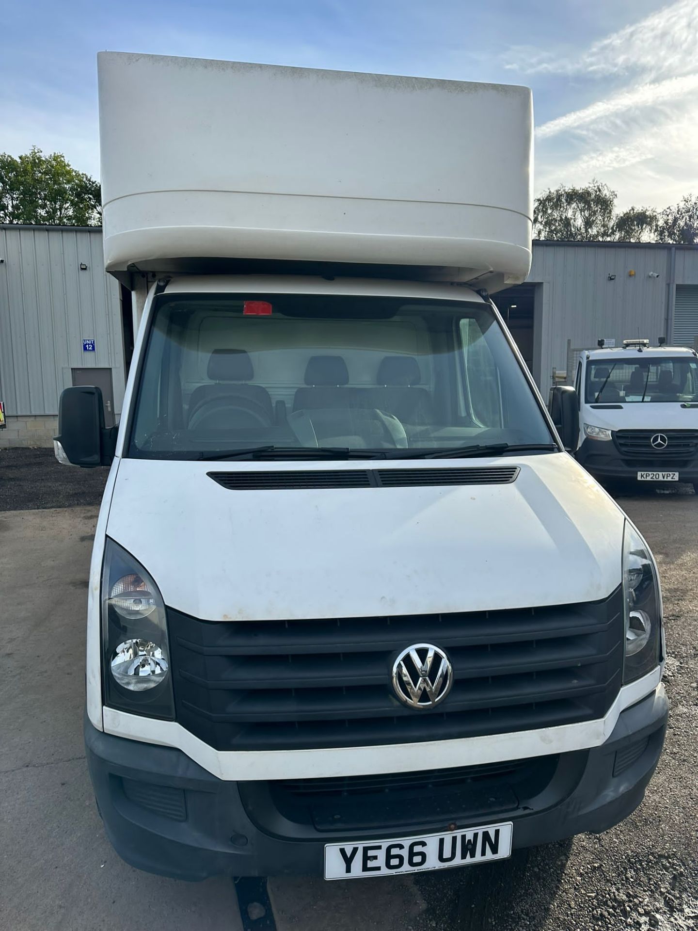 2016 66 VOLKSWAGEN CRAFTER LUTON - 39K MILES - EURO 6 - 1 KEY. - Image 2 of 9