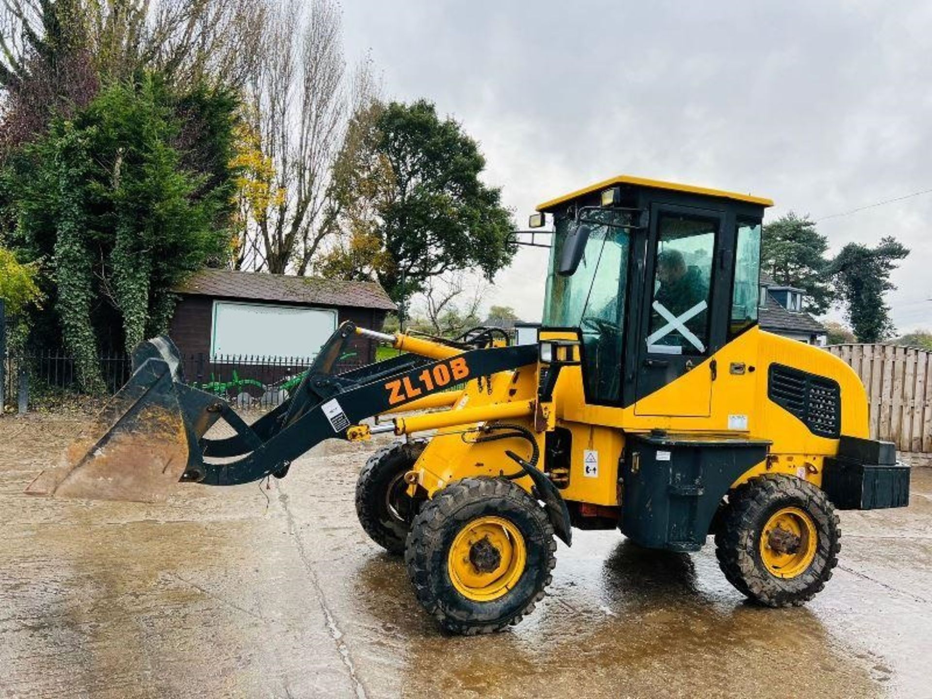 ZL10B 4WD LOADING SHOVEL C/W BUCKET - Image 8 of 15