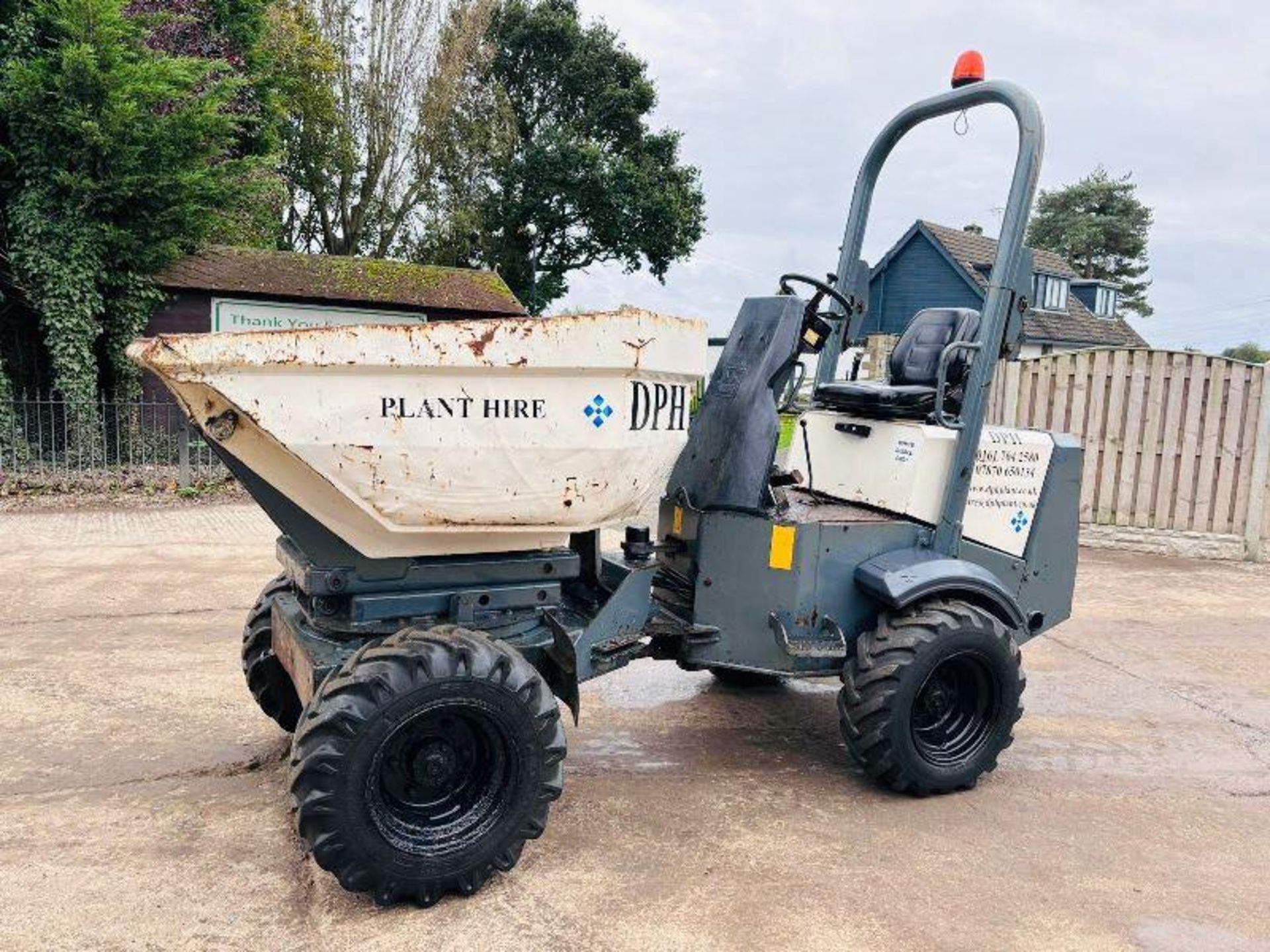 BENFORD 2 TON 4WD SWIVEL HIGH TIP DUMPER *YEAR 2008* C/W ROLE BAR