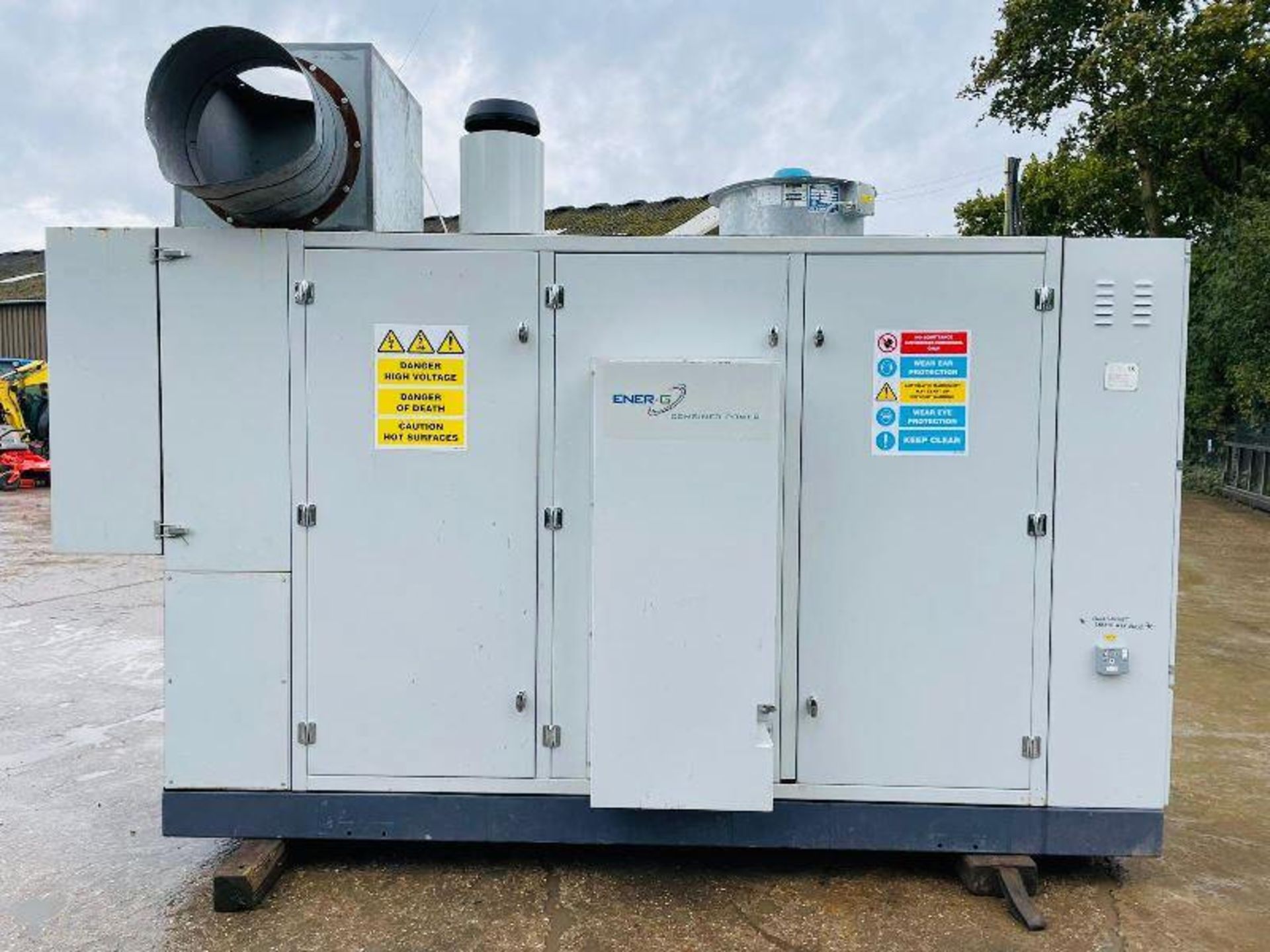 STAMFORD 125KVA 3 PHASE GENERATOR *YEAR 2009* C/W MAN E0836 E302 GAS ENGINE - Image 6 of 10