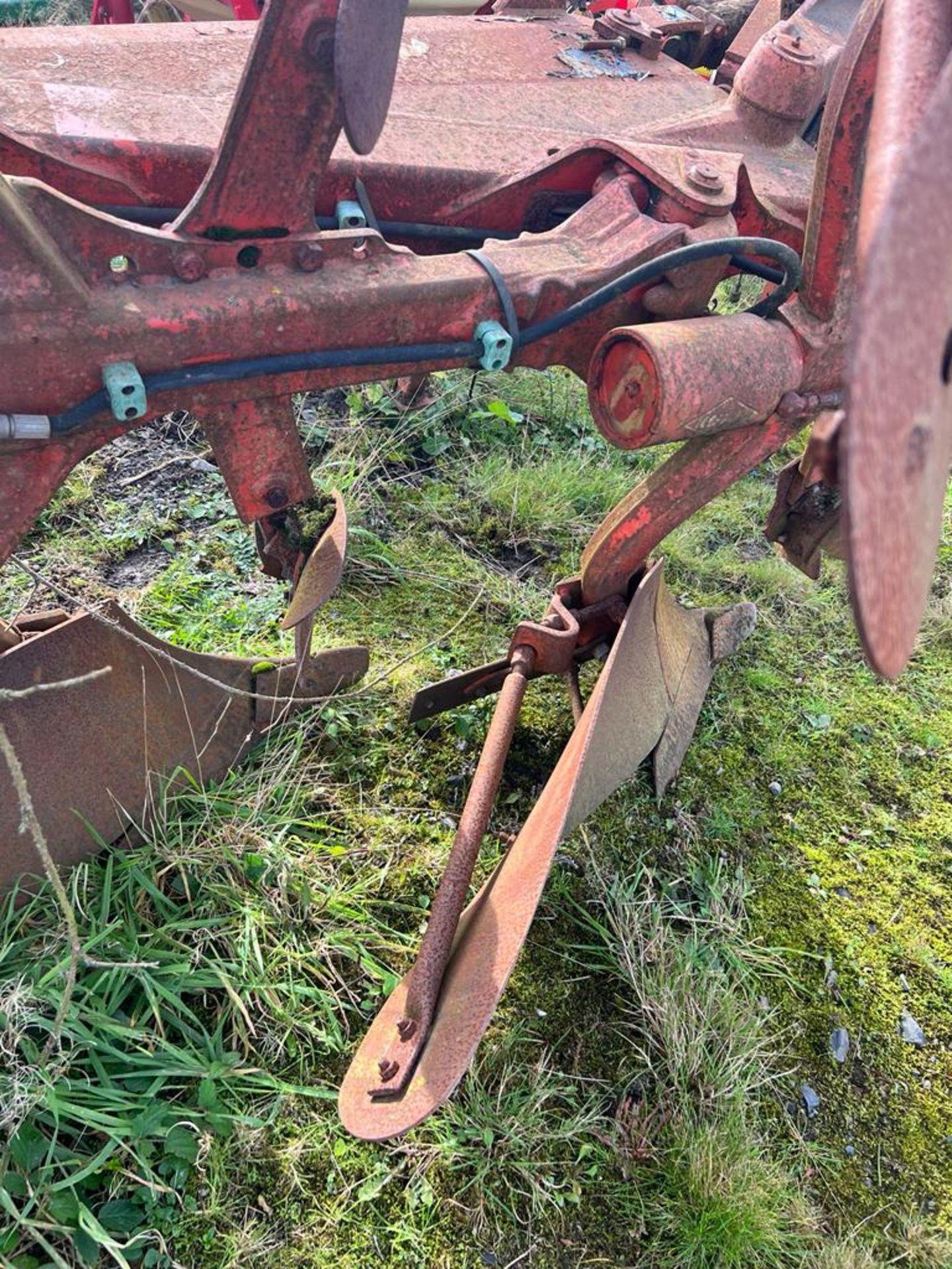 5 FARROW KUHN PLOUGH - Image 3 of 8