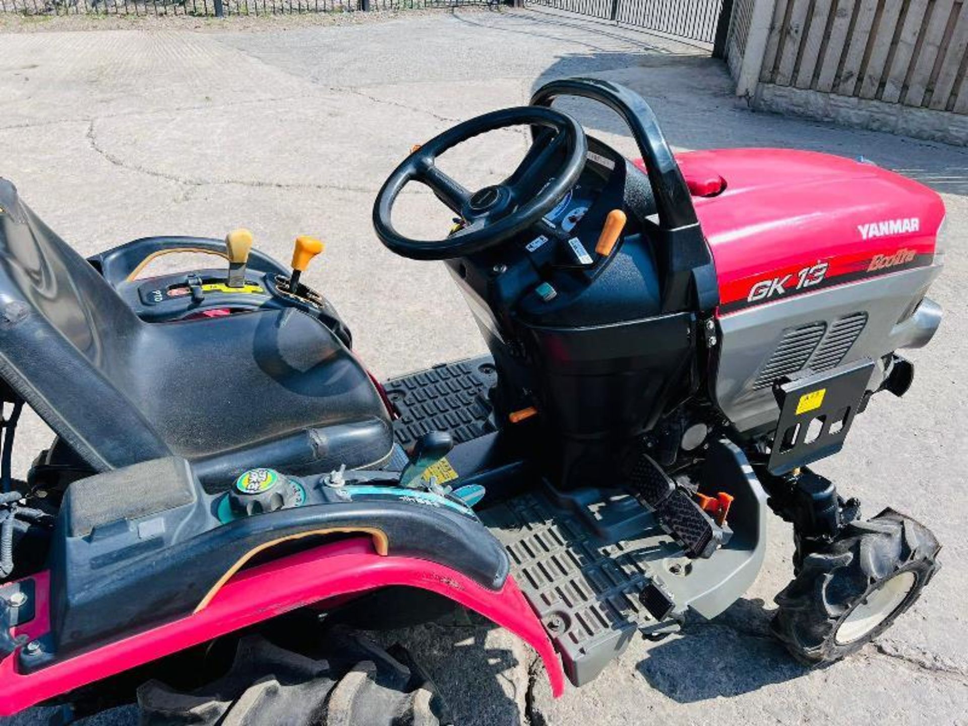 YANMAR GK13 4WD COMPACT TRACTOR *1451 HOURS* C/W ROLE BAR - Bild 8 aus 15