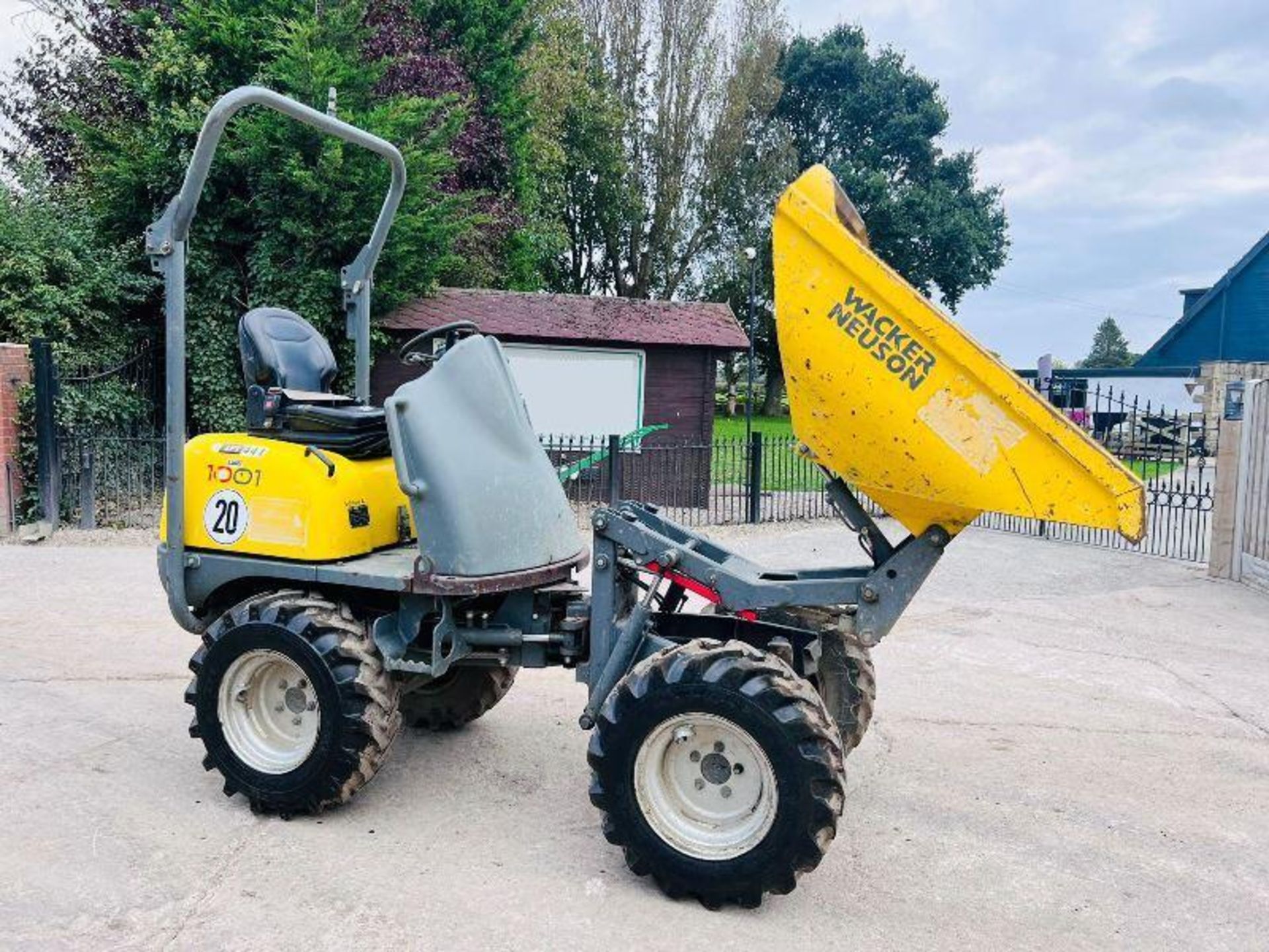 WACKER NEUSON 1001 HIGH TIP DUMPER *YEAR 2016, 1137HOURS* C/W ROLE BAR - Bild 6 aus 14