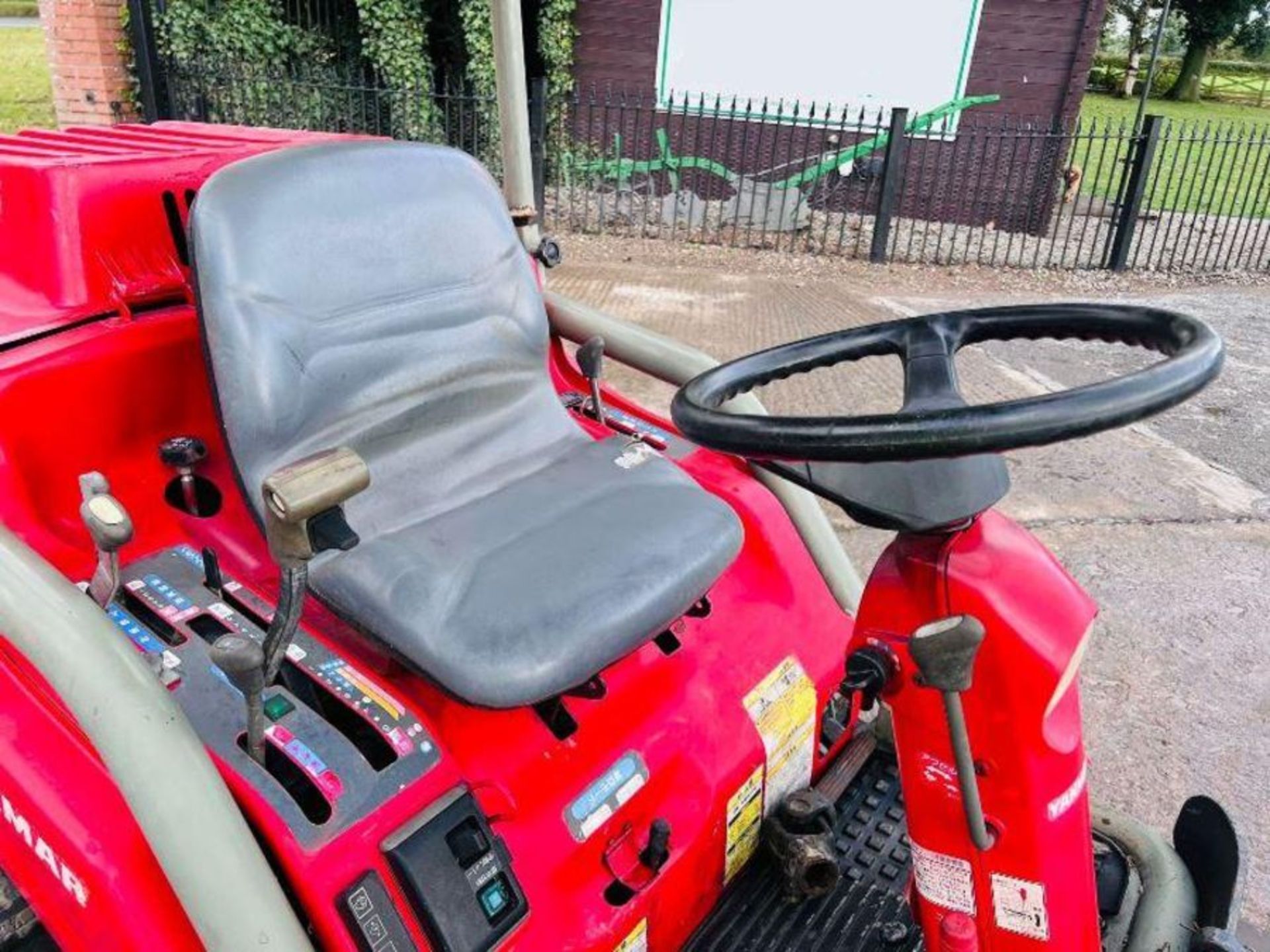 YANMAR AC18 TRACKED TRACTOR C/W REAR LINKAGE - Image 4 of 13