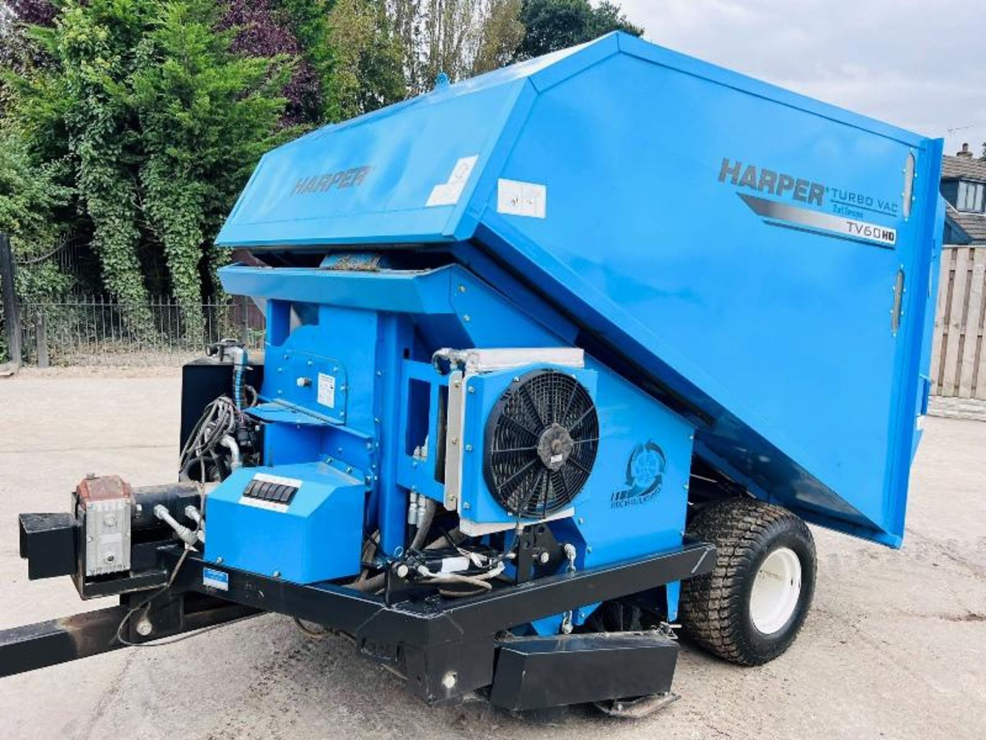 HARPER TV60HD TURBO VAC TURF SWEEPER *YEAR 2017, UNUSED EX DISPLAY* - Bild 10 aus 15