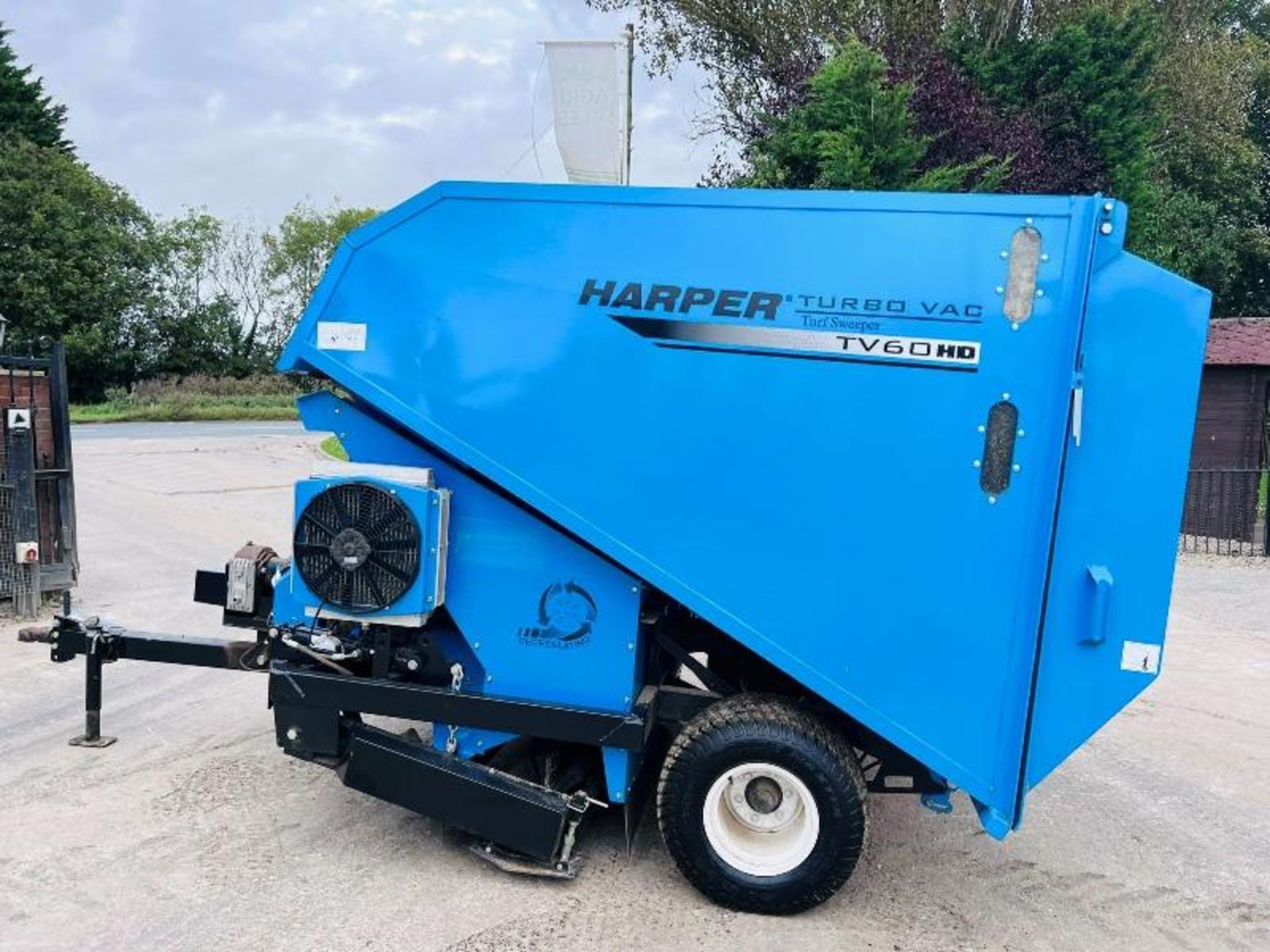 HARPER TV60HD TURBO VAC TURF SWEEPER *YEAR 2017, UNUSED EX DISPLAY* - Bild 4 aus 15