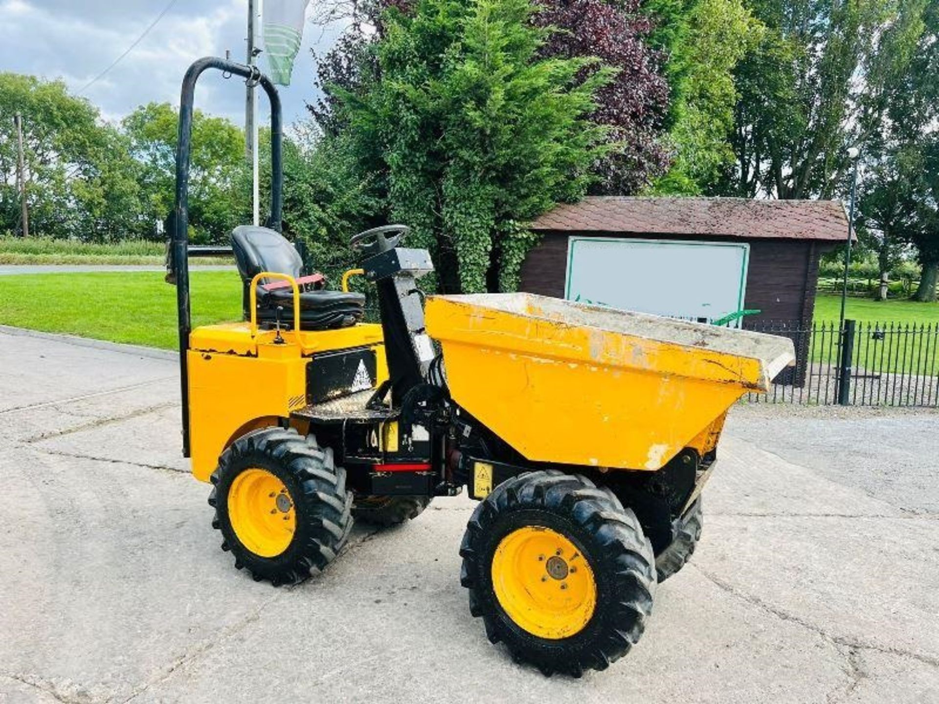 JCB 1THT 1 TON HIGH TIP DUMPER *YEAR 2016, 1147 HOURS