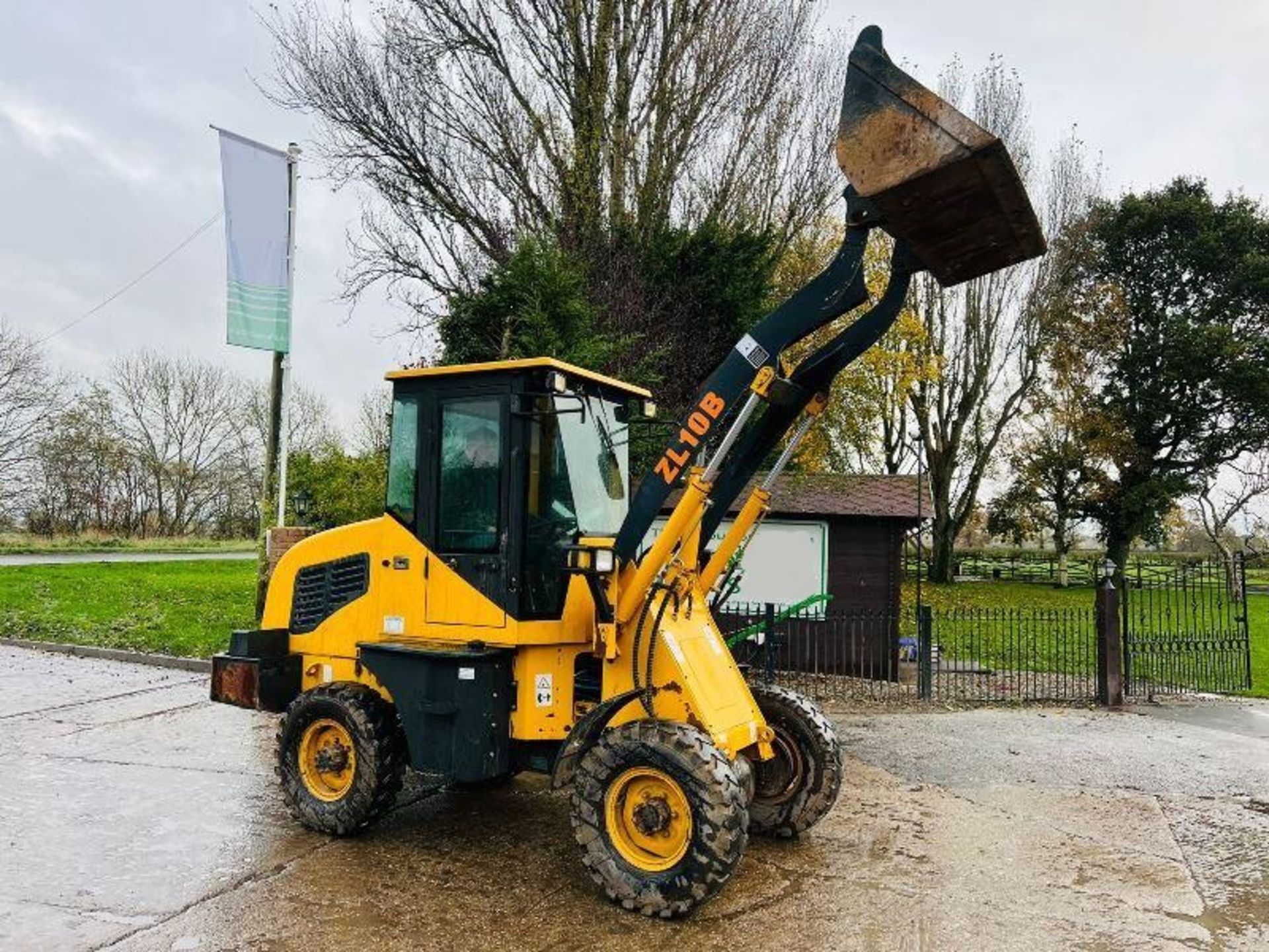 ZL10B 4WD LOADING SHOVEL C/W BUCKET - Bild 6 aus 15