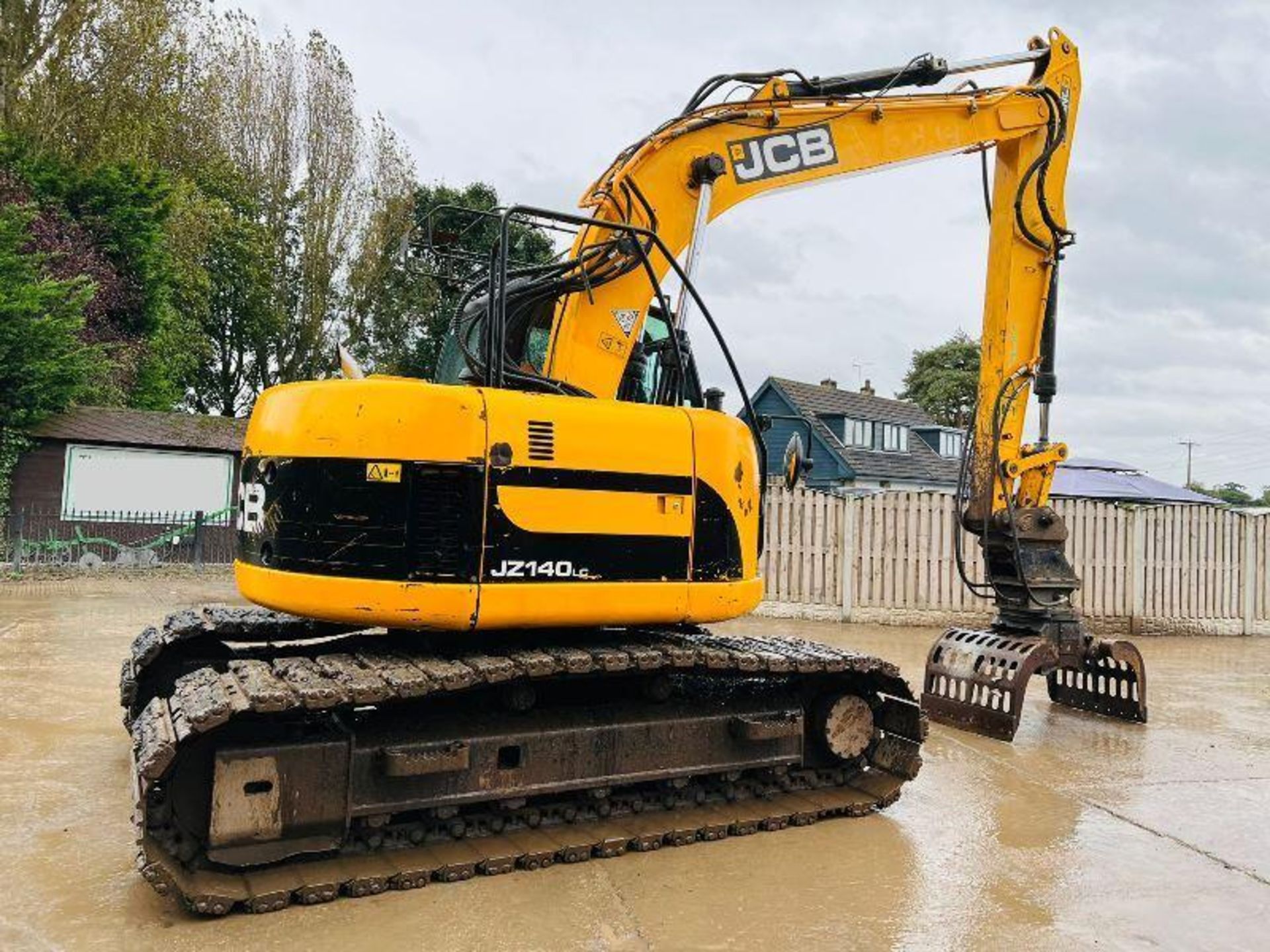 JCB JZ140 TRACKED EXCAVATOR *ZERO SWING* C/W QUICK HITCH & ROTATING SELECTOR GRAB. - Image 3 of 15