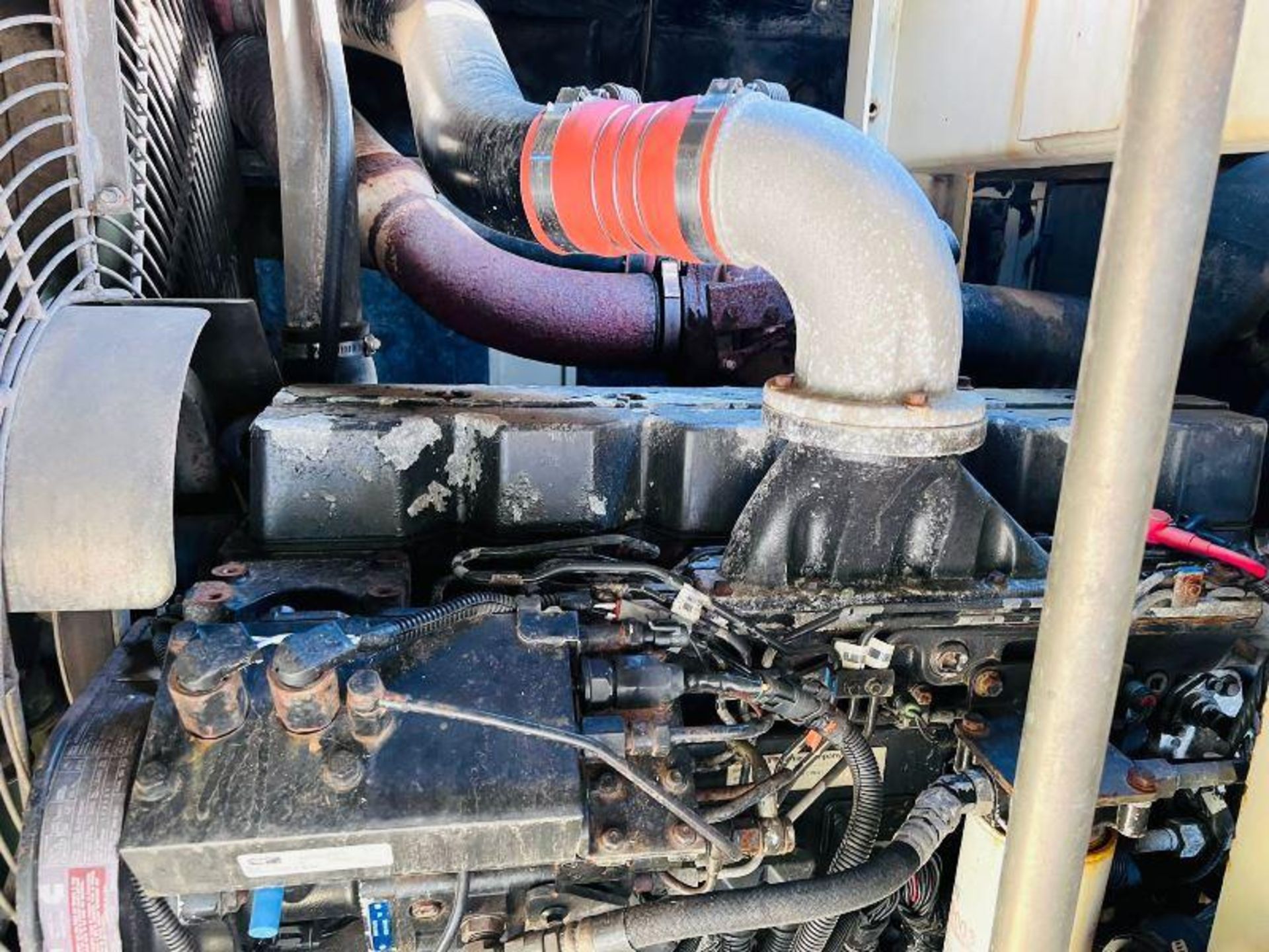 INGERSOL RAND 12235 850CFM TWIN AXLE COMPRESSOR C/W CUMMINS ENGINE - Image 10 of 13