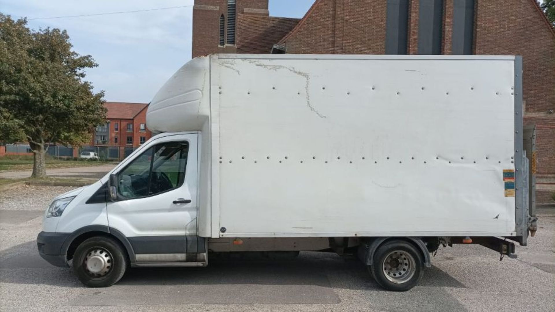 2016 FORD TRANSIT BOX VAN WITH TAIL LIFT