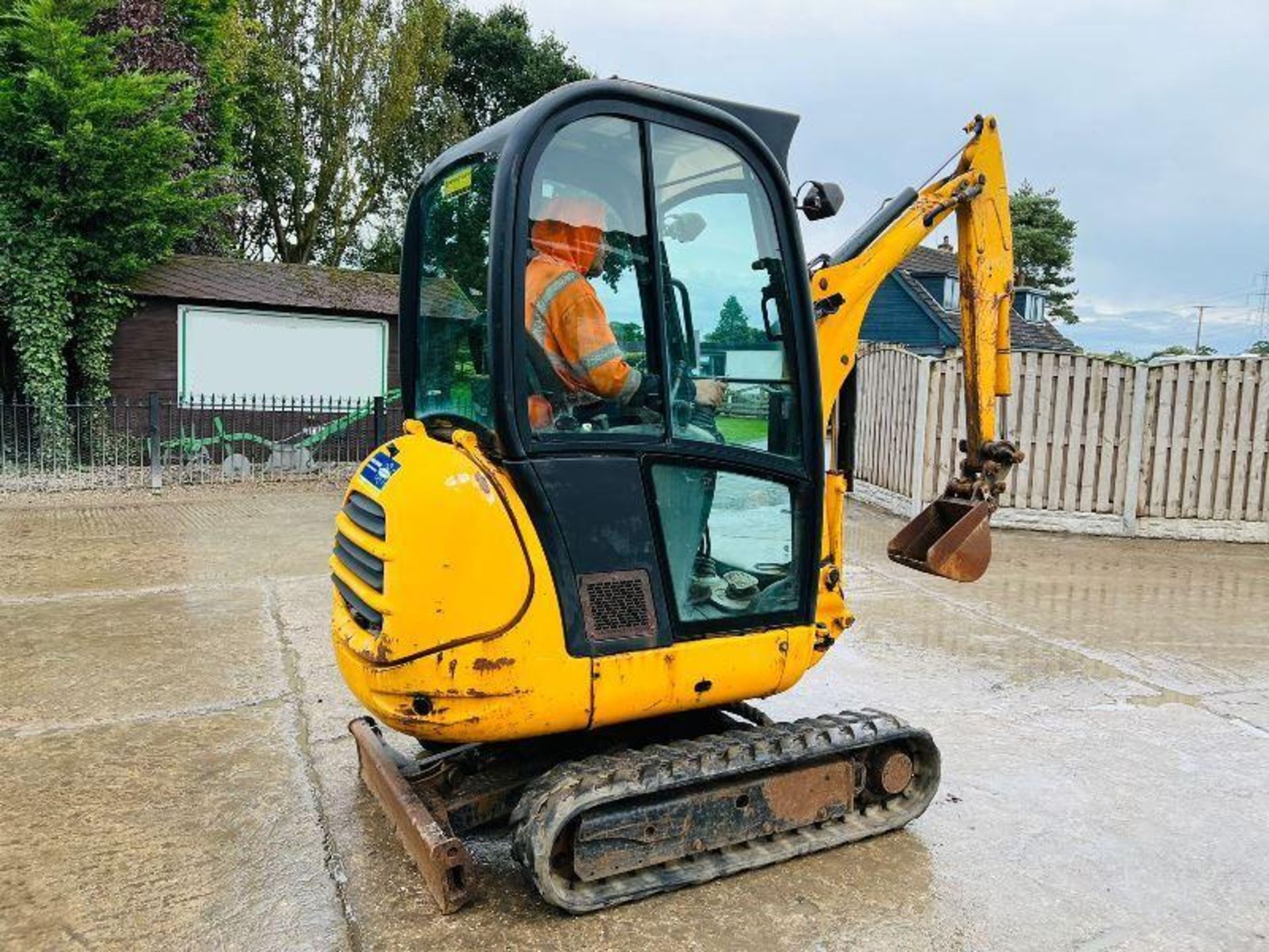 JCB 8018 TRACKED EXCAVATOR *2666 HOURS* C/W EXPANDING TRACKS & QUICK HITCH - Image 13 of 14