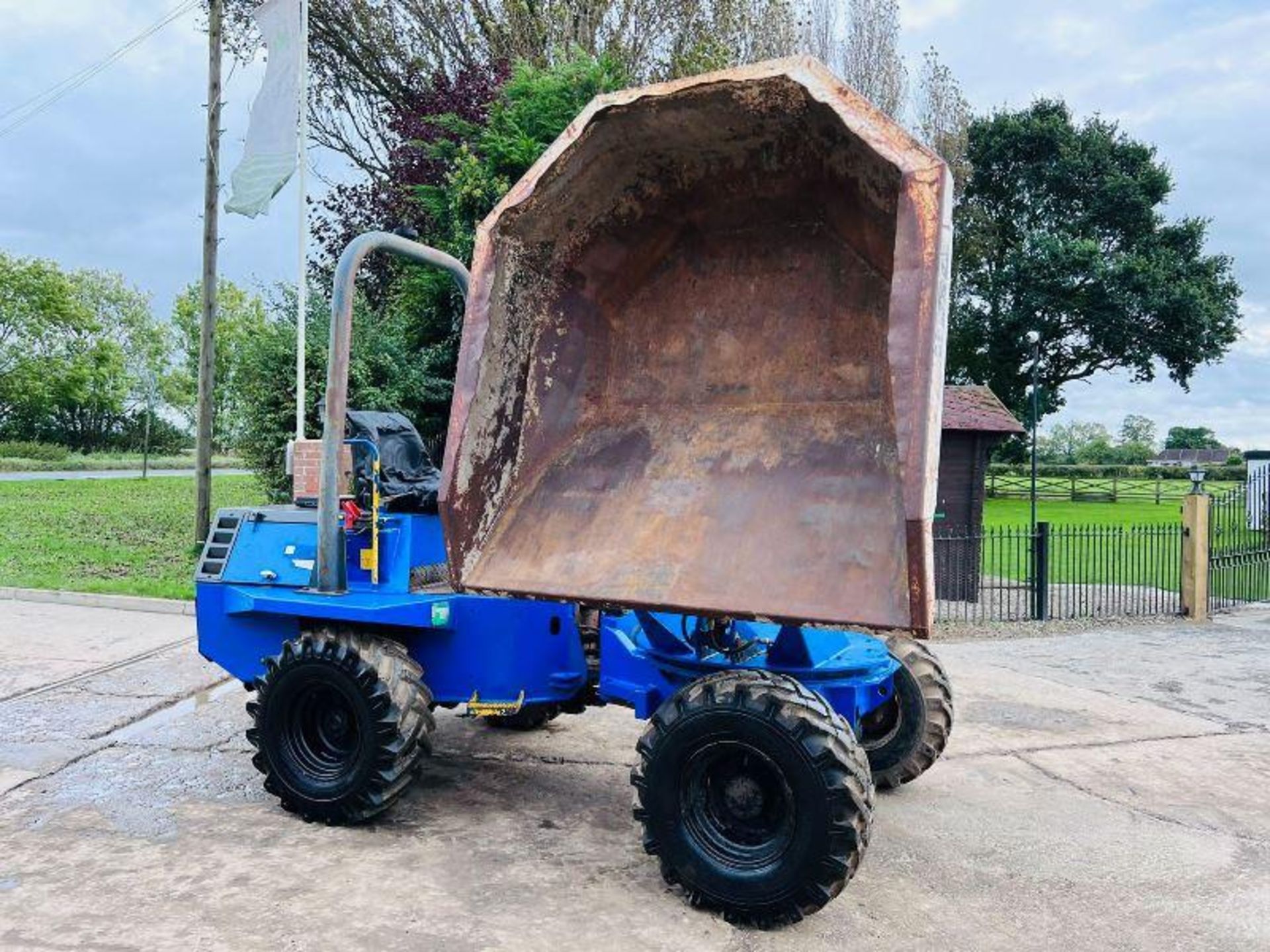 TEREX 3 TON SWIVEL TIP DUMPER C/W ROLE BAR - Image 12 of 18