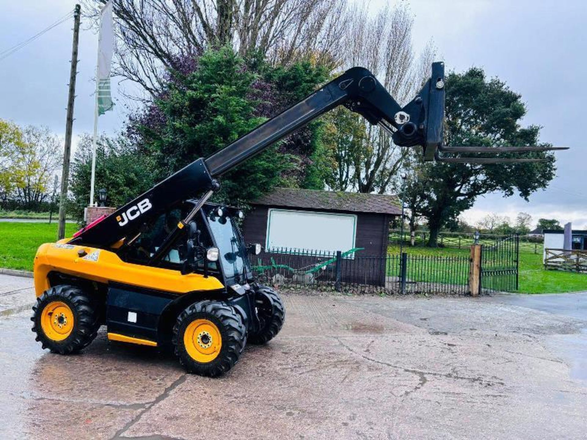 JCB 516-40 4WD TELEHANDLER *YEAR 2018, 68 PLATE, 1034 HOURS* C/W PALLET TINES - Image 14 of 17