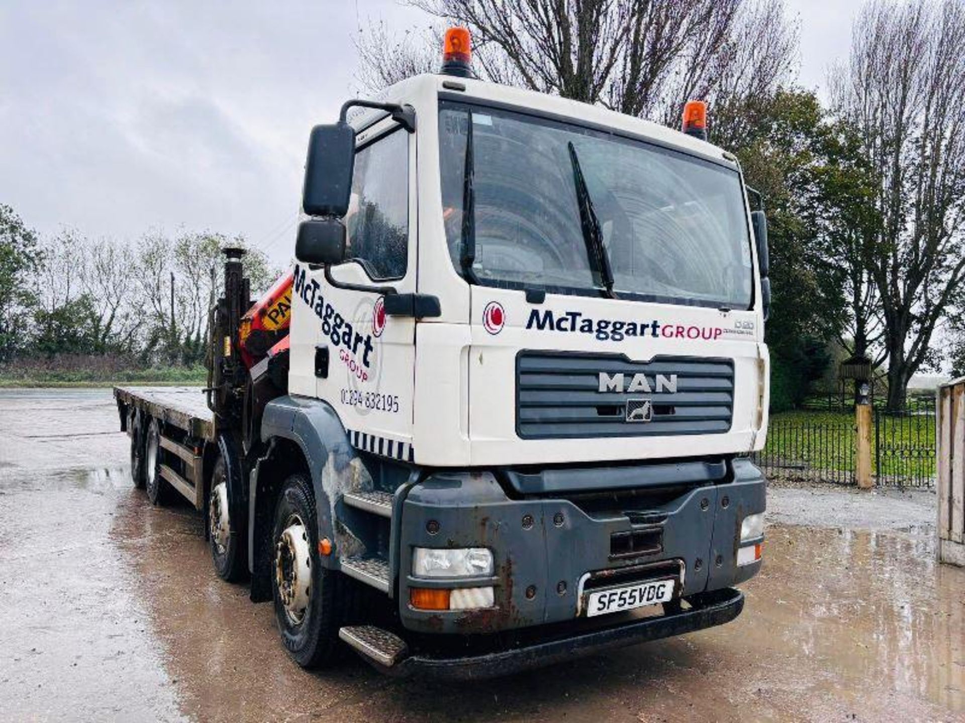 2005 MAN 32.353 DOUBLE DRIVE FLAT BED LORRY *CRANE & SUPPORT LEGS NOT INCLUDED* - Image 5 of 17