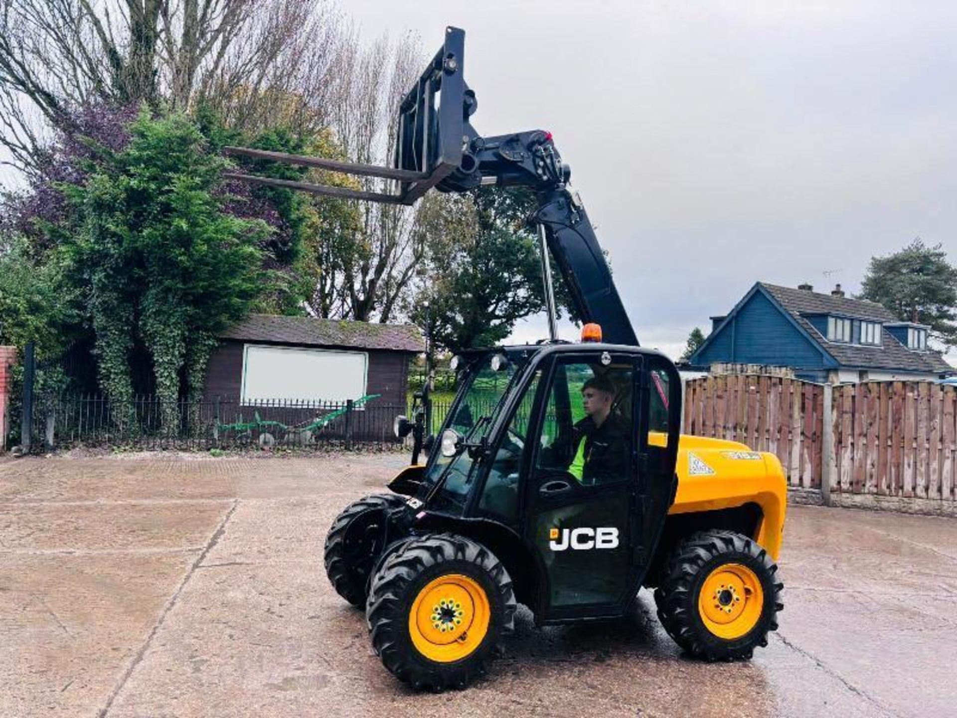 JCB 516-40 4WD TELEHANDLER *YEAR 2018, 68 PLATE, 1034 HOURS* C/W PALLET TINES - Image 3 of 17