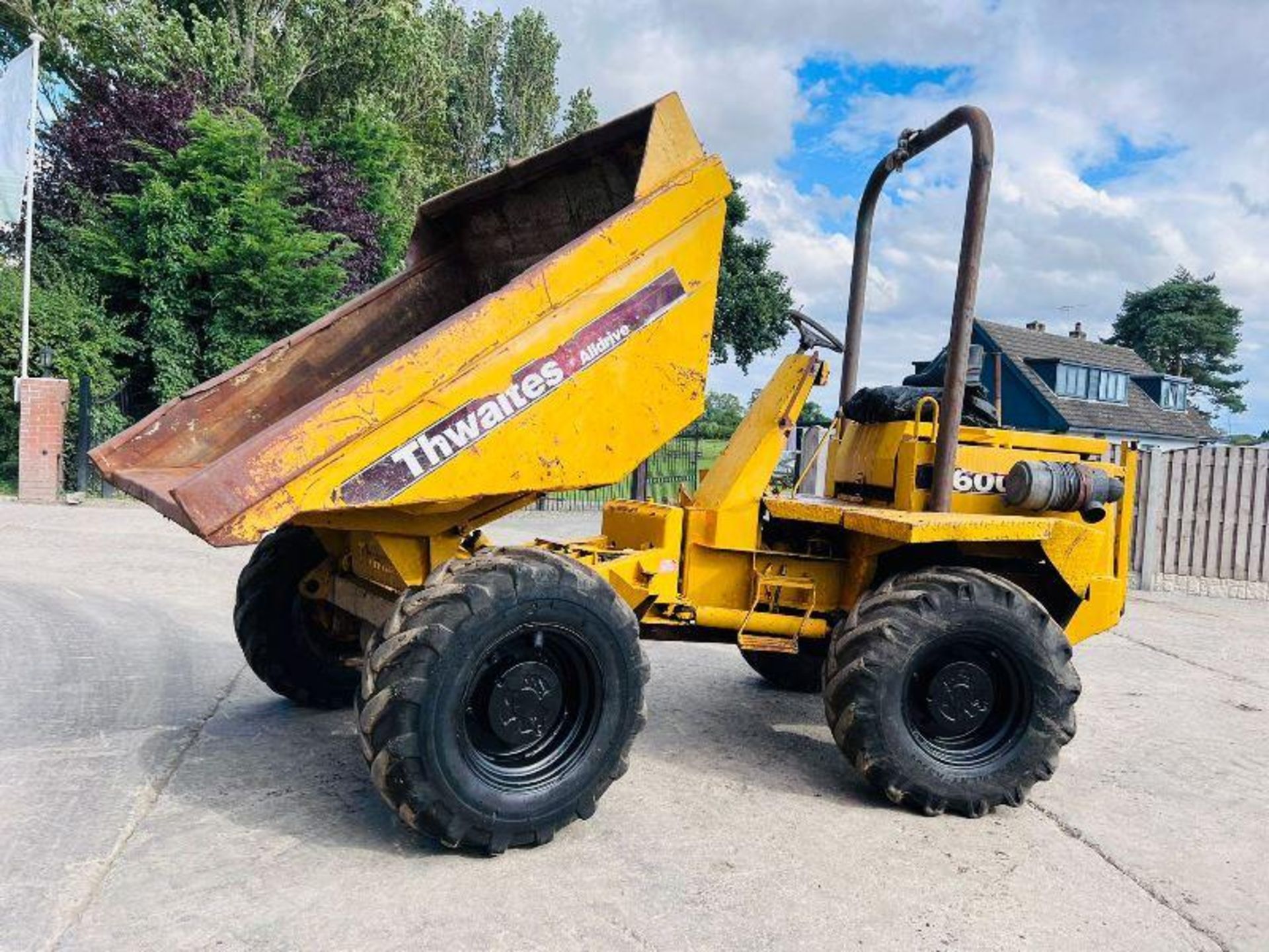 THWAITES ALLDRIVE 6000 4WD DUMPER C/W ROLE BAR & PERKINS ENGINE - Image 8 of 11