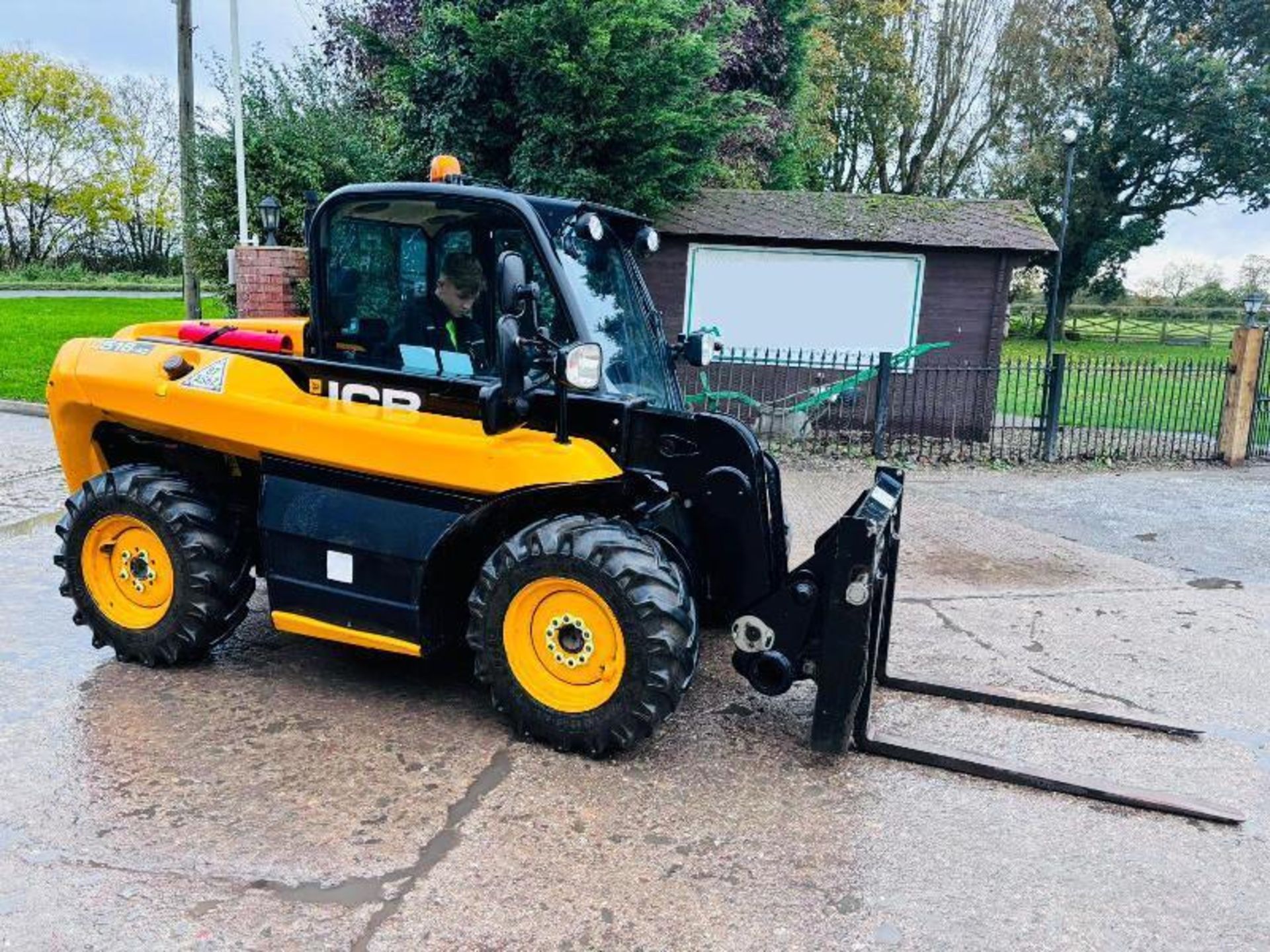 JCB 516-40 4WD TELEHANDLER *YEAR 2018, 68 PLATE, 1034 HOURS* C/W PALLET TINES - Image 5 of 17