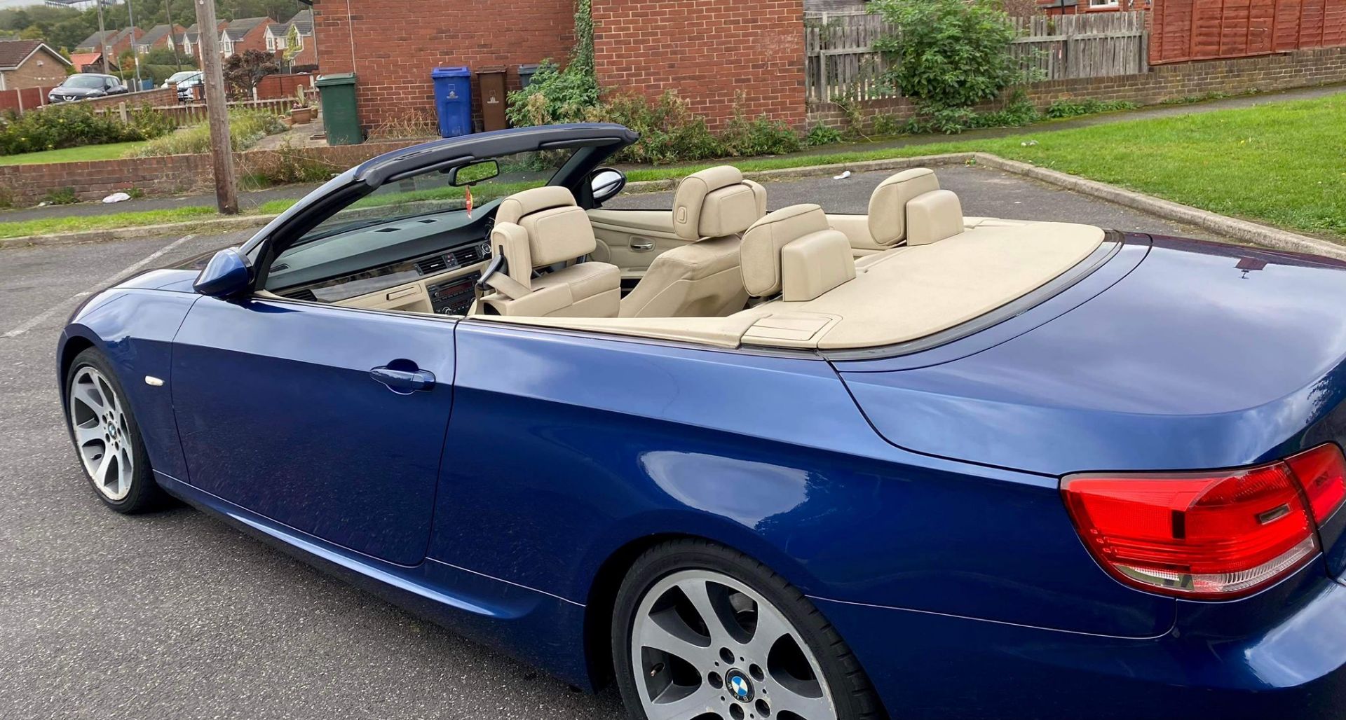 2009 BMW 320D M SPORT HARDLINE CONVERTIBLE - 114K MILES. RESERVE REDUCED - Image 7 of 12