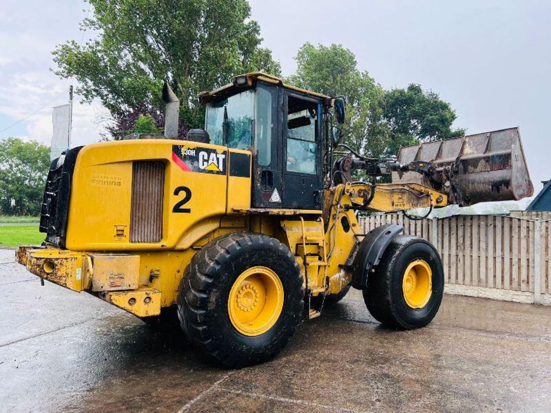 CATTERPILLAR 930H 4WD LOADING SHOVEL *YEAR 2011* C/W BUCKET. - Image 12 of 19