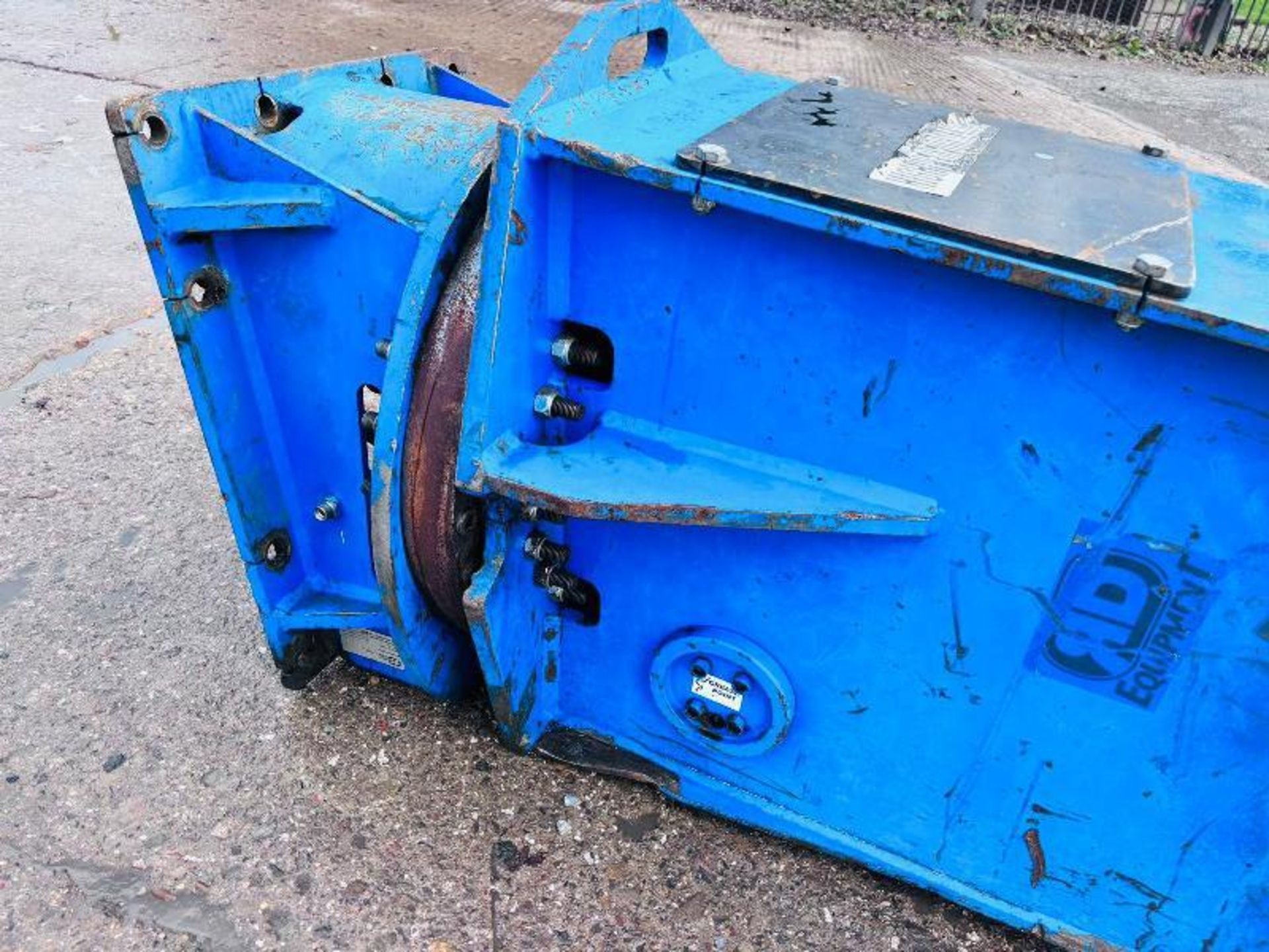 RD RS25 ROTATING SHEAR TO SUIT 25 TON EXCAVATOR *YEAR 2016* - Image 3 of 11