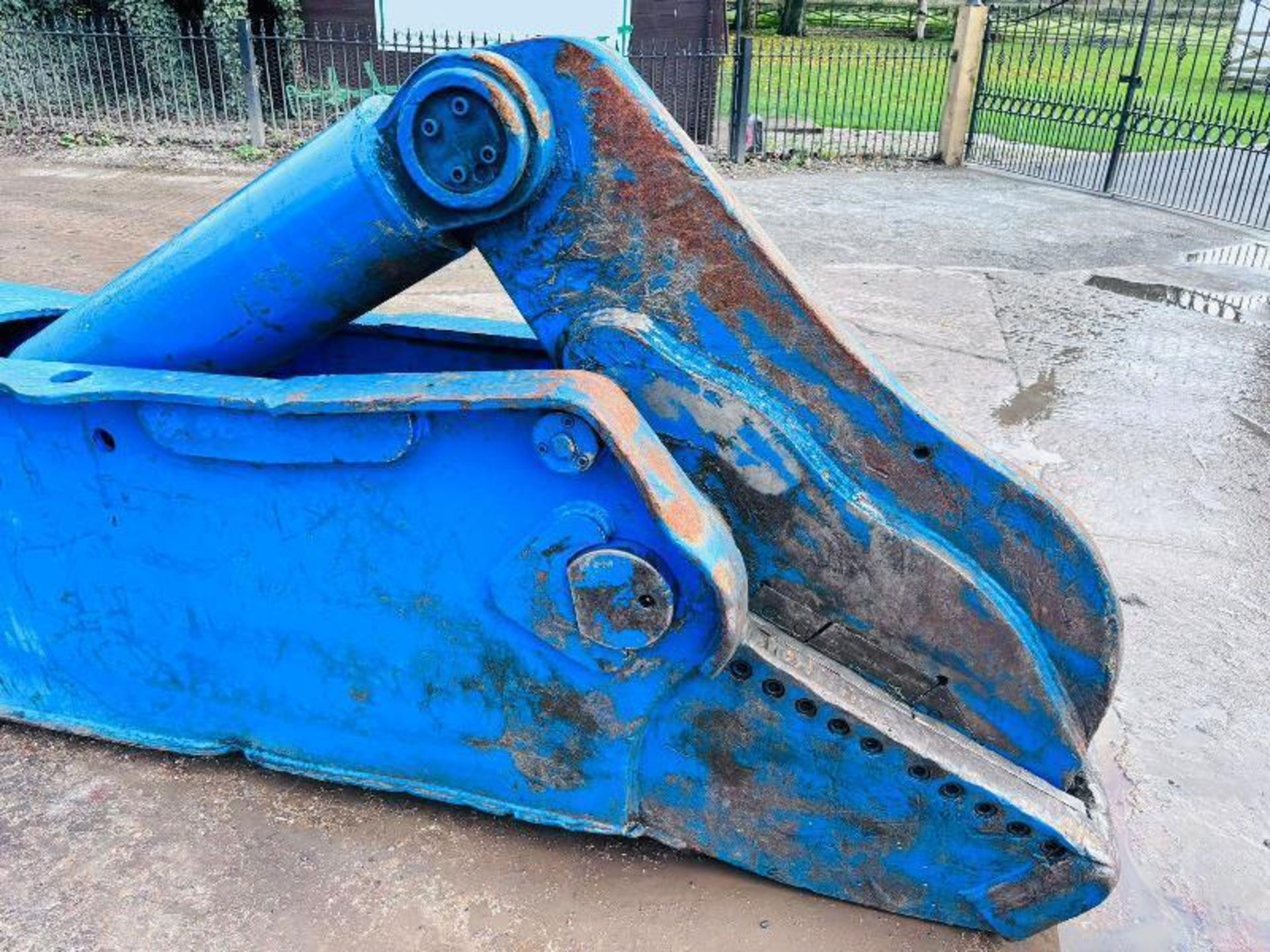 RD RS25 ROTATING SHEAR TO SUIT 25 TON EXCAVATOR *YEAR 2016* - Image 9 of 11