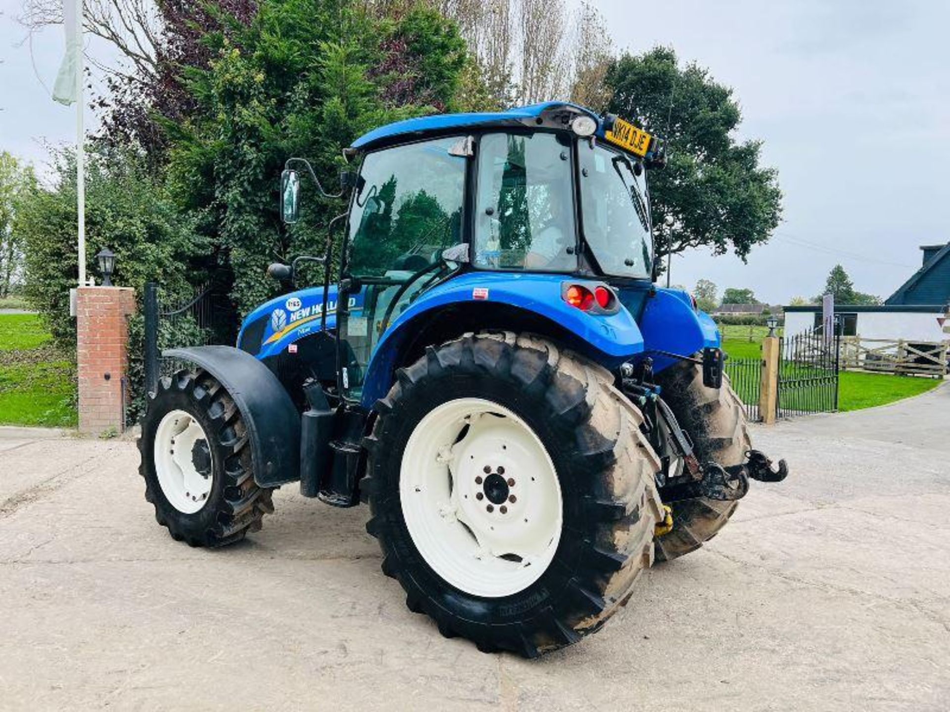 NEW HOLLAND T4-95 4WD TRACTOR *YEAR 2014, ONLY 2909 HOURS* - Image 9 of 19