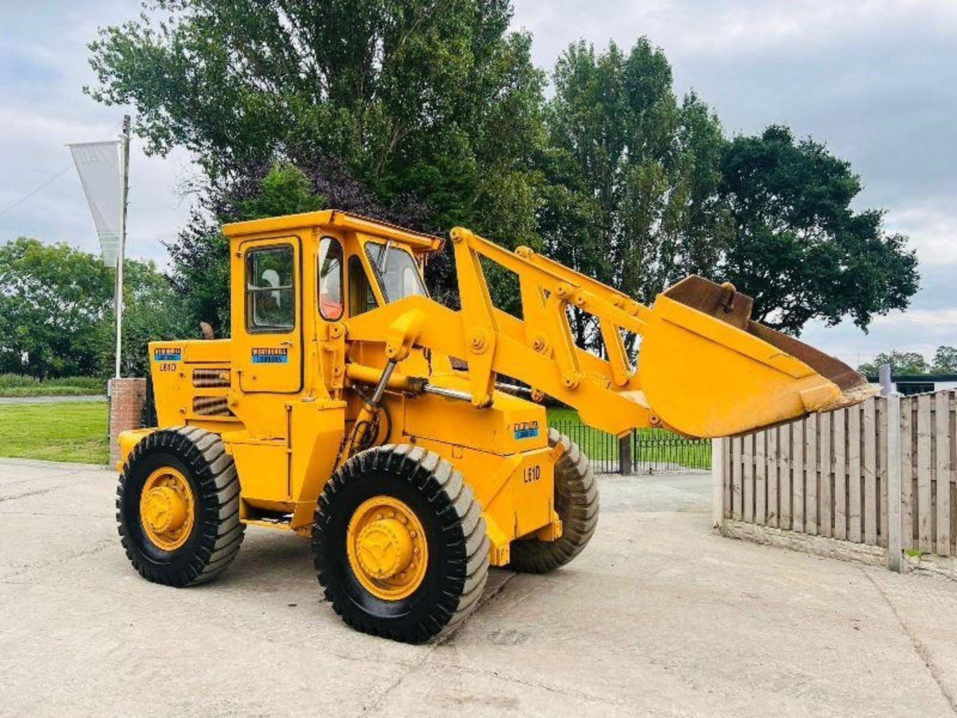 WEATHERILL L61D 4WD LOADING SHOVEL C/W LOADLOG 500+ SCALE'S - Image 9 of 15