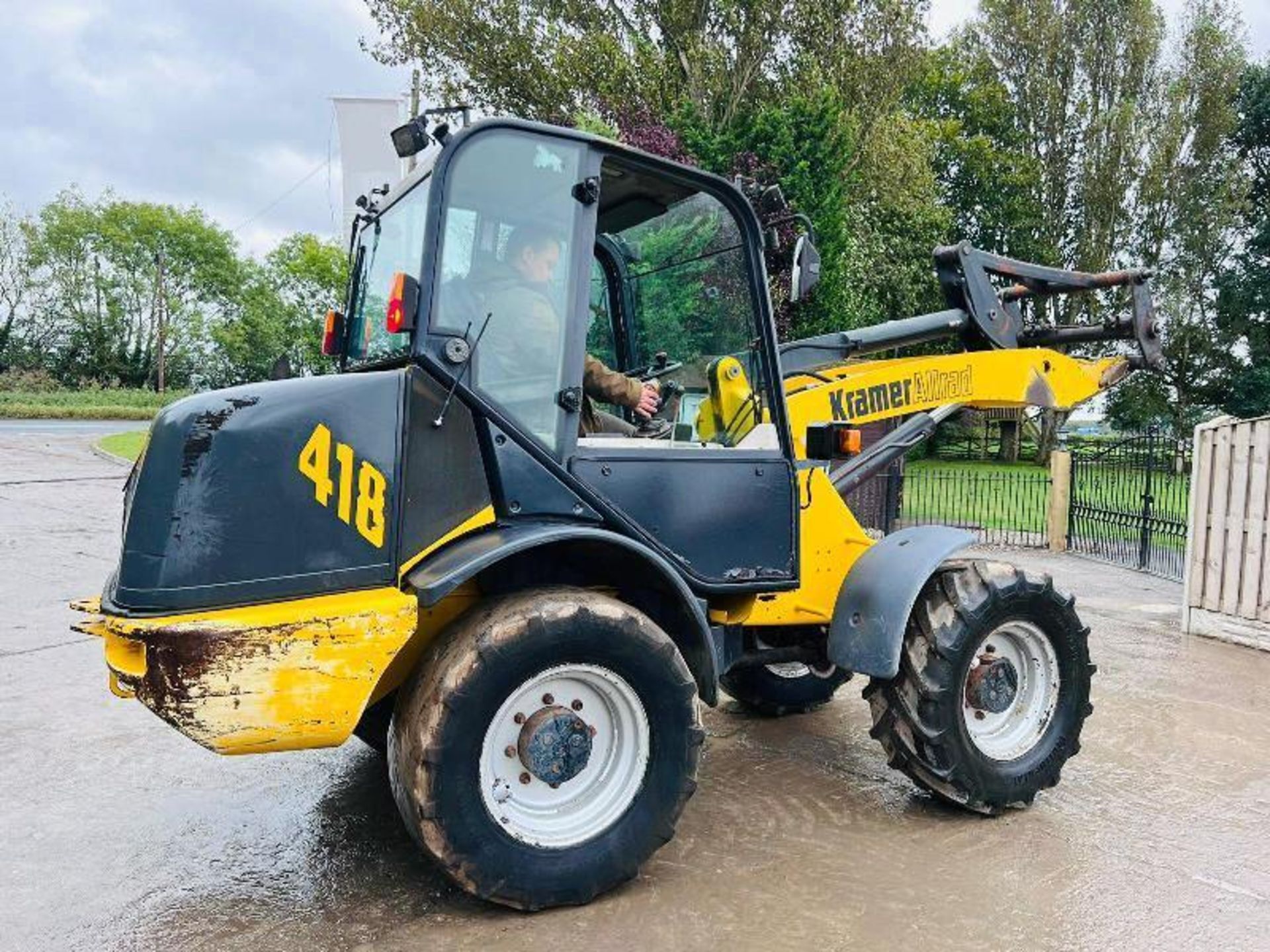 KRAMER 418 4WD LOADING SHOVEL C/W QUICK HITCH & 4WS - Image 2 of 13